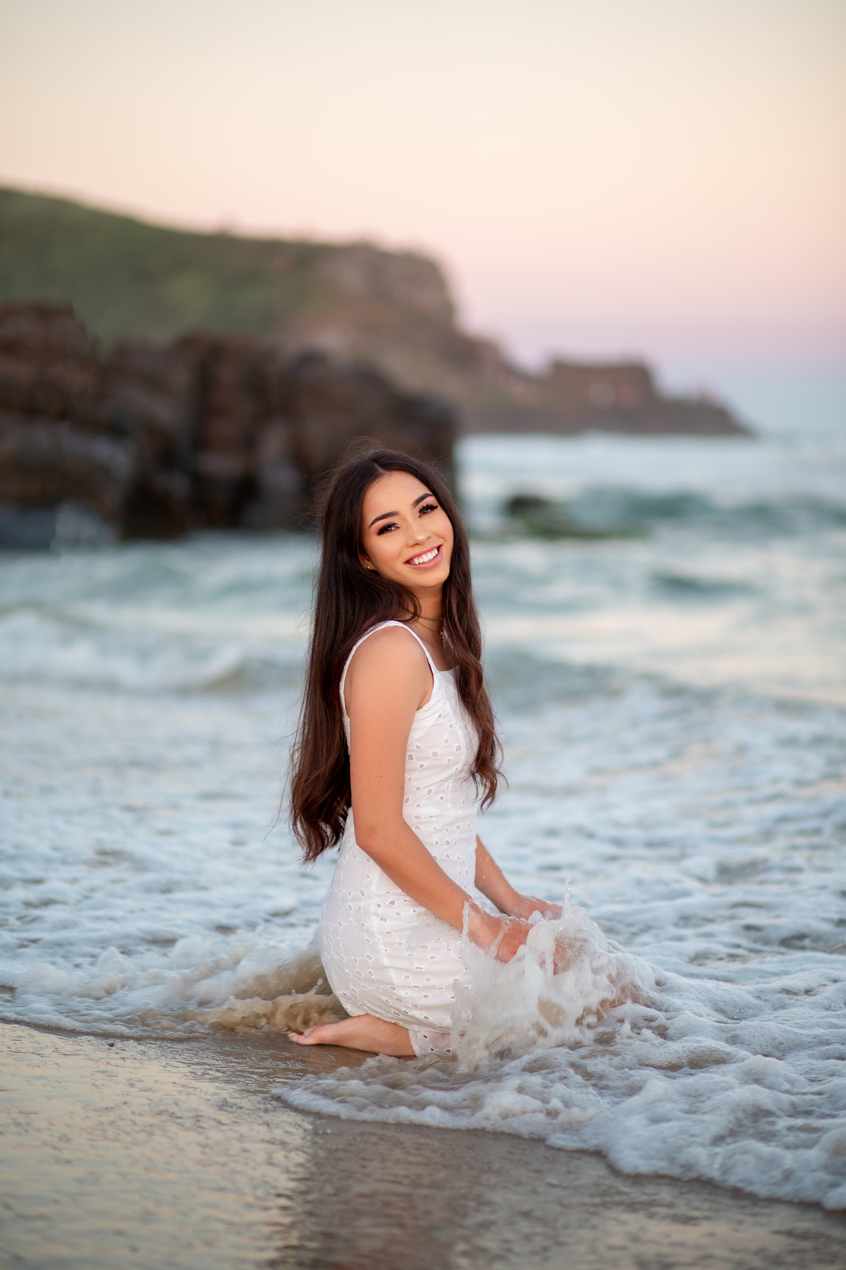 Book dos 15, Cinema,  Por do Sol praia de Torres/RS Debutante, inspiração, ideias, vestido, make, cabelo cacheado, Selfie Gramado. Album, Ararangua, morro dos conventos, verão, praia. Fotógrafa, fotografia, quinze anos, Gramado, Canela, 