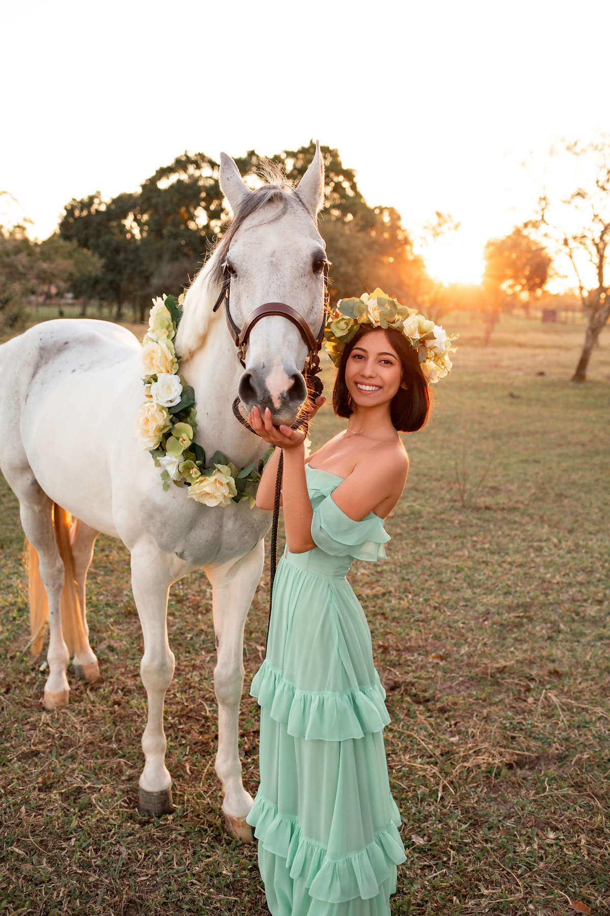 Natureza - Violino - Cavalo - equestre - hipismo - vestido - ararangua - book dos 15 - debutante - 15 anos- debutante - inspiração - floresta - santa catarina - horse - gramado - flor - equestrian - amazonas - lagoa - cavalo branco - Brasileiro de Hipismo