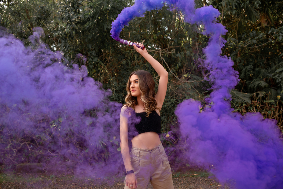 pista, skate, grafite, Criciuma, Ararangua, Florianópolis, 15 anos, debutante, street, foto, fotografa, fumaça colorida, natureza