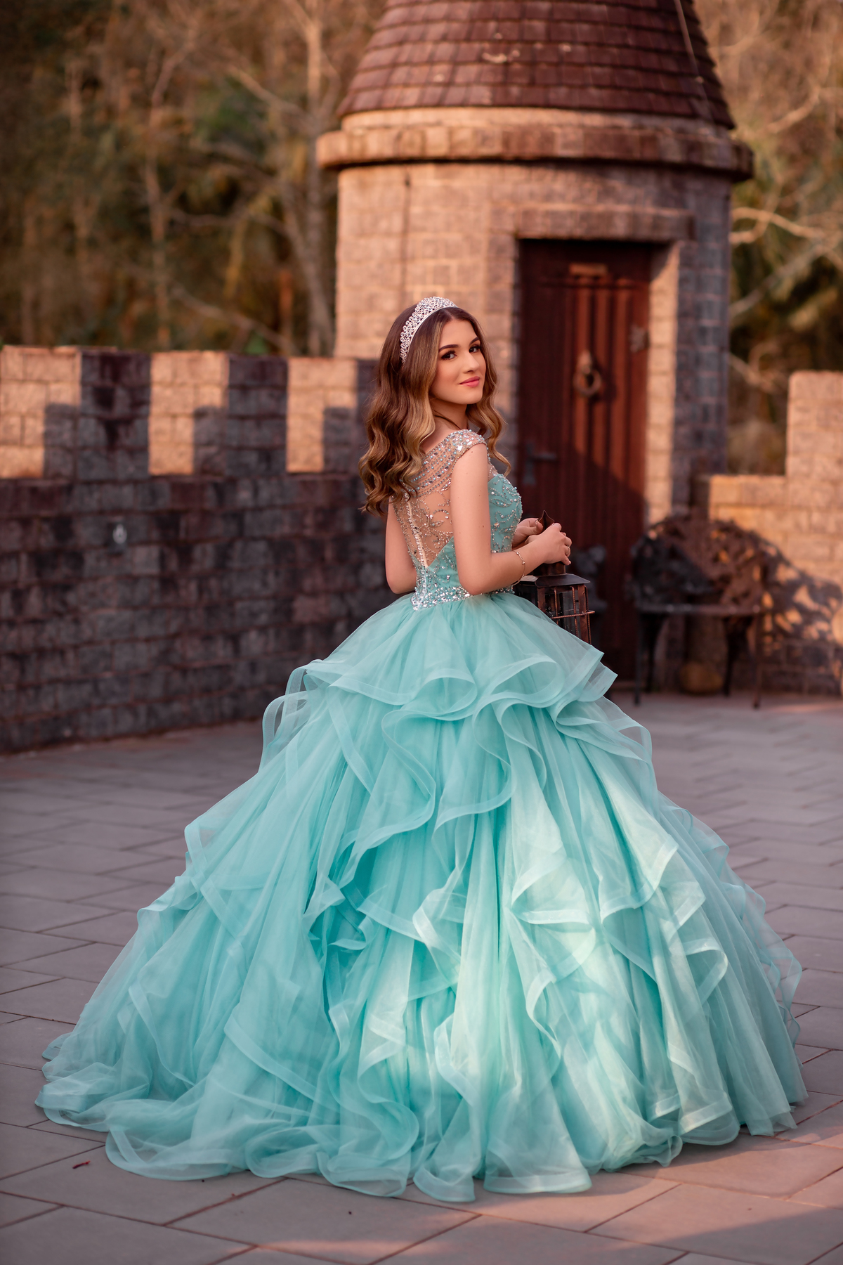 pista, skate, grafite, Criciuma, Princesa, vestido noivas e casais, Castelo em Cocal do Sul, Criciuma, Ararangua, Florianópolis, 15 anos, debutante, street, foto, fotografa, fumaça colorida, natureza, Gramado, Serra gaúcha