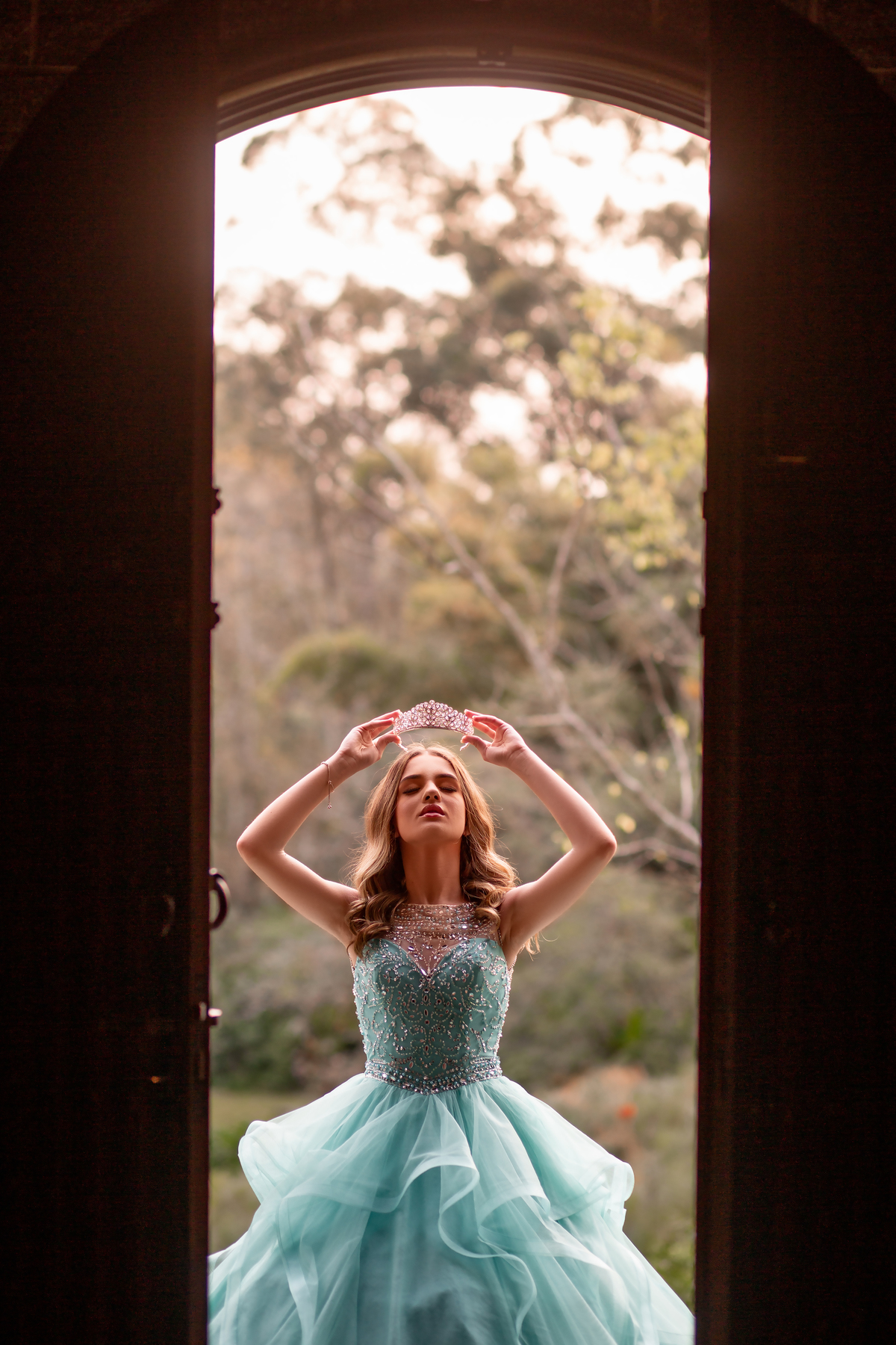pista, skate, grafite, Criciuma, Princesa, vestido noivas e casais, Castelo em Cocal do Sul, Criciuma, Ararangua, Florianópolis, 15 anos, debutante, street, foto, fotografa, fumaça colorida, natureza, Gramado, Serra gaúcha