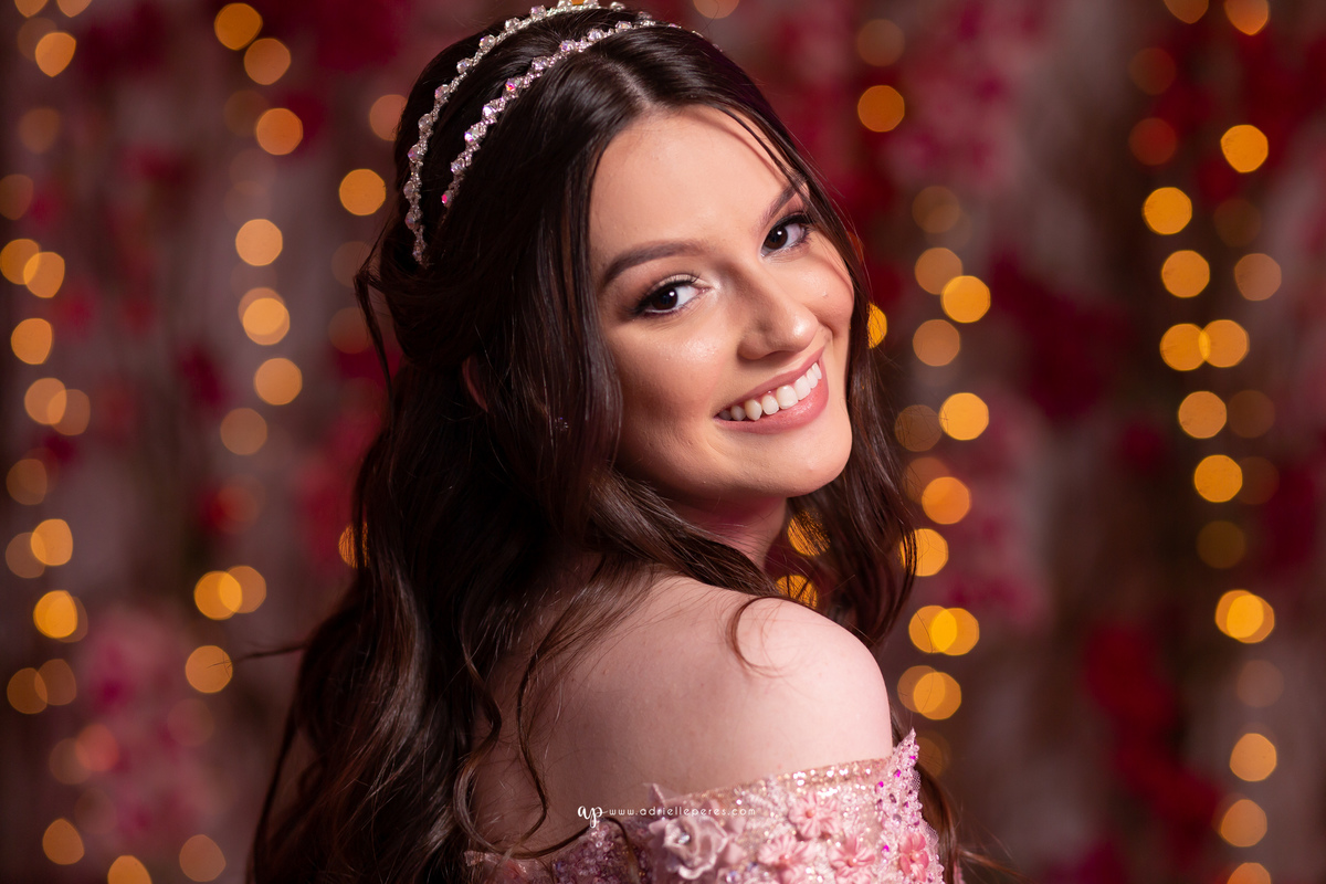 fotografia de 15, debutante, festa de 15, vestido, fotos de 15 anos, book dos 15, brinde, balada, making ok, mareblu, forquilhinhas, criciuma, ararangua