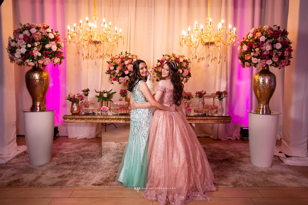 fotografia de 15, debutante, festa de 15, vestido, fotos de 15 anos, book dos 15, brinde, balada, making ok, mareblu, forquilhinhas, criciuma, ararangua