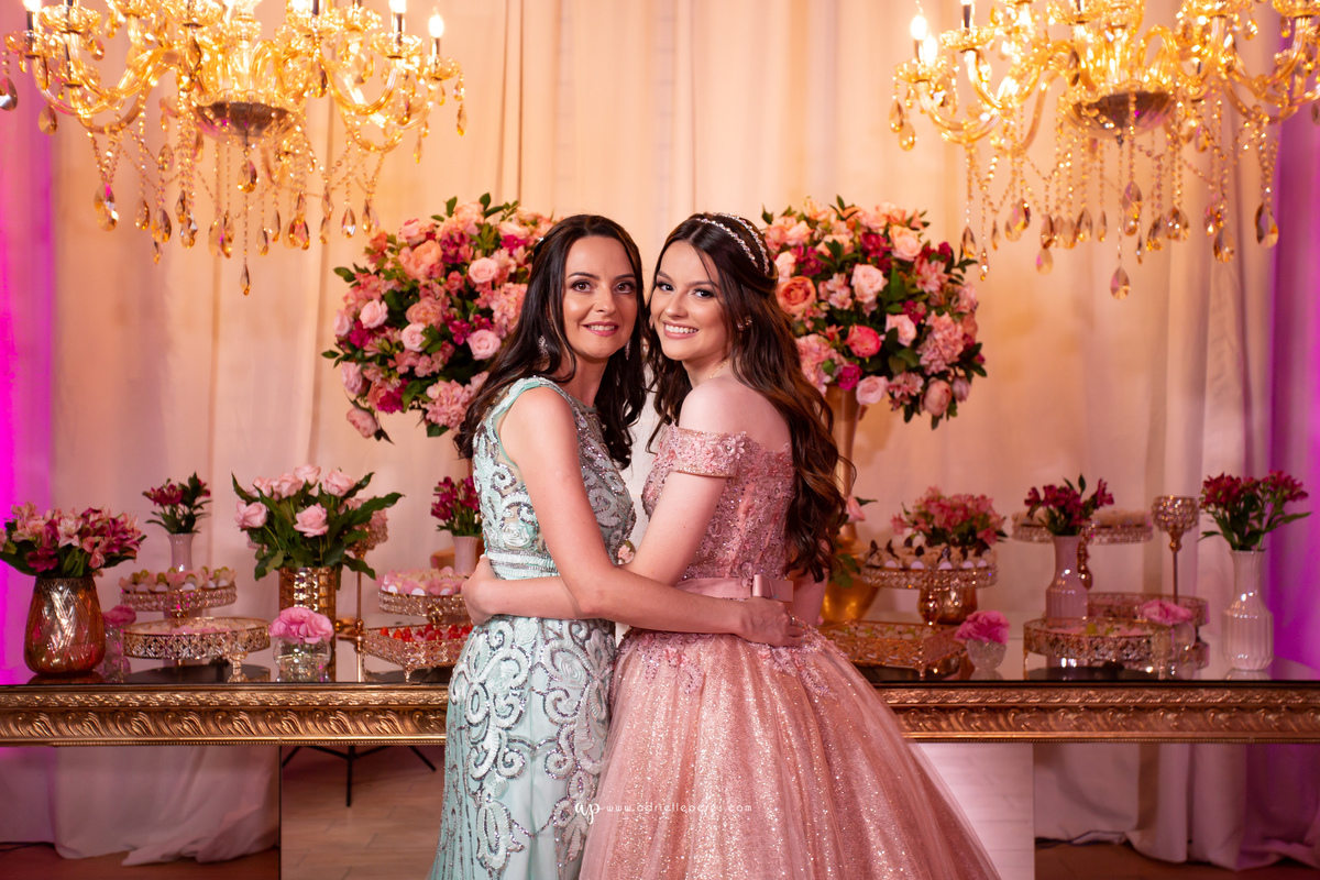 fotografia de 15, debutante, festa de 15, vestido, fotos de 15 anos, book dos 15, brinde, balada, making ok, mareblu, forquilhinhas, criciuma, ararangua