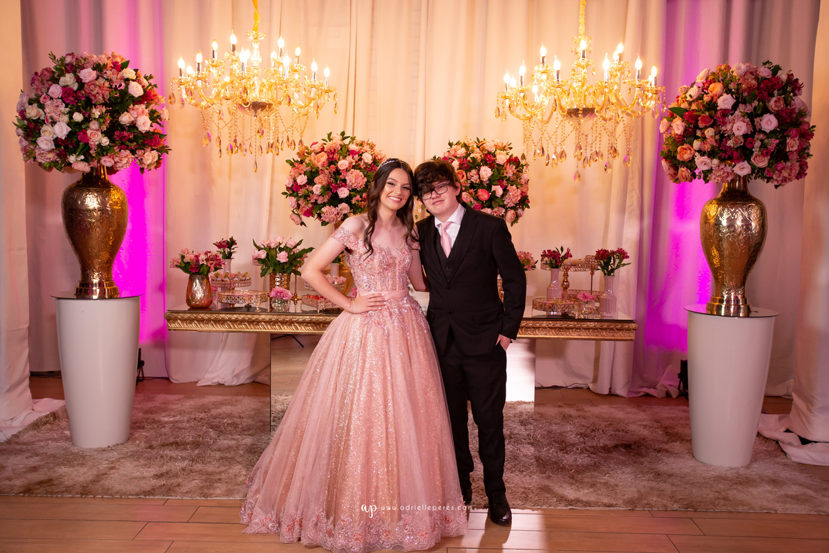 fotografia de 15, debutante, festa de 15, vestido, fotos de 15 anos, book dos 15, brinde, balada, making ok, mareblu, forquilhinhas, criciuma, ararangua