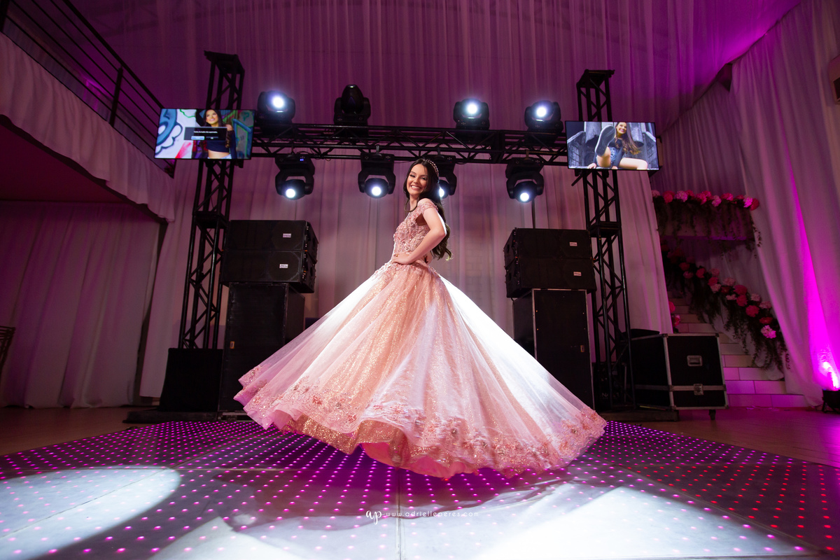 fotografia de 15, debutante, festa de 15, vestido, fotos de 15 anos, book dos 15, brinde, balada, making ok, mareblu, forquilhinhas, criciuma, ararangua