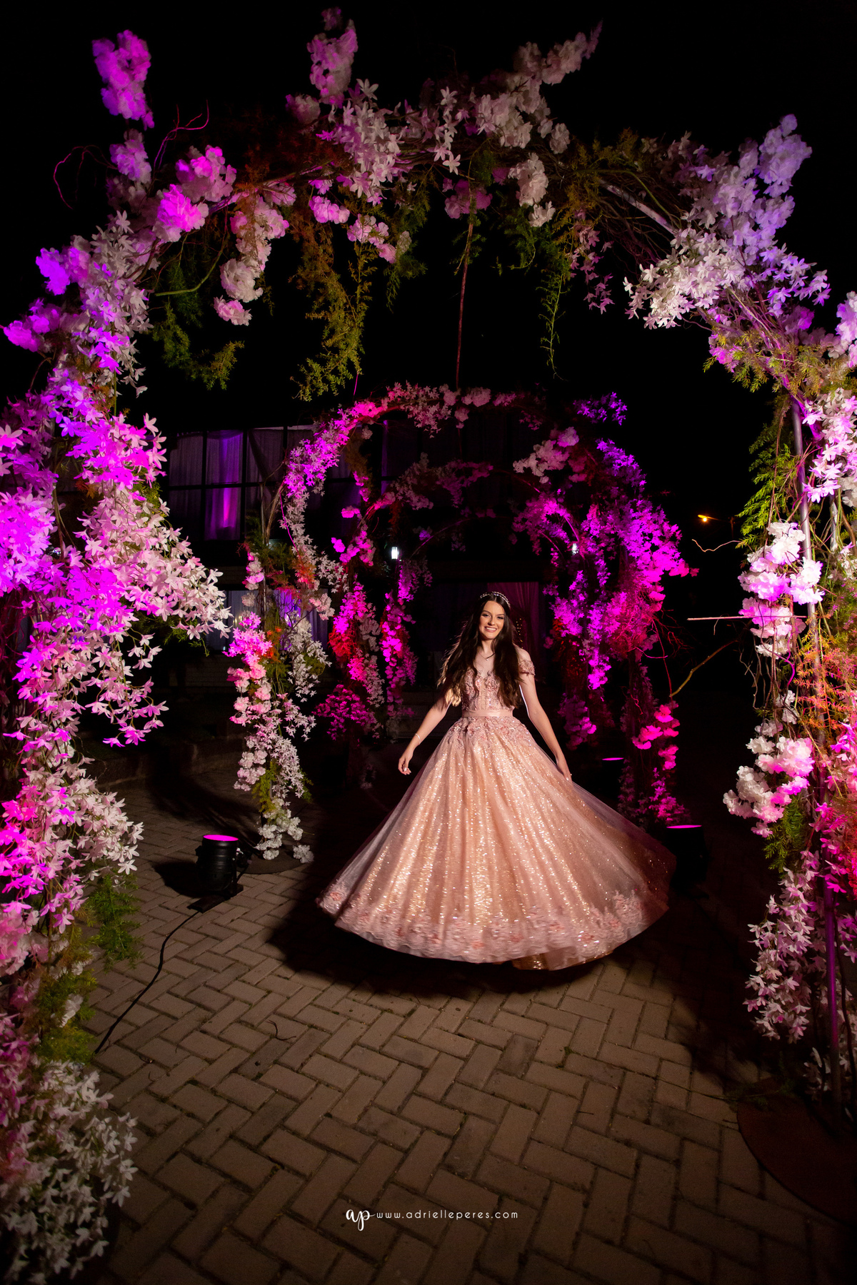 fotografia de 15, debutante, festa de 15, vestido, fotos de 15 anos, book dos 15, brinde, balada, making ok, mareblu, forquilhinhas, criciuma, ararangua