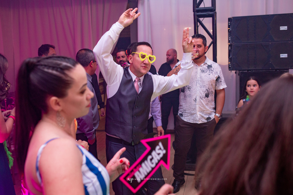 fotografia de 15, debutante, festa de 15, vestido, fotos de 15 anos, book dos 15, brinde, balada, making ok, mareblu, forquilhinhas, criciuma, ararangua