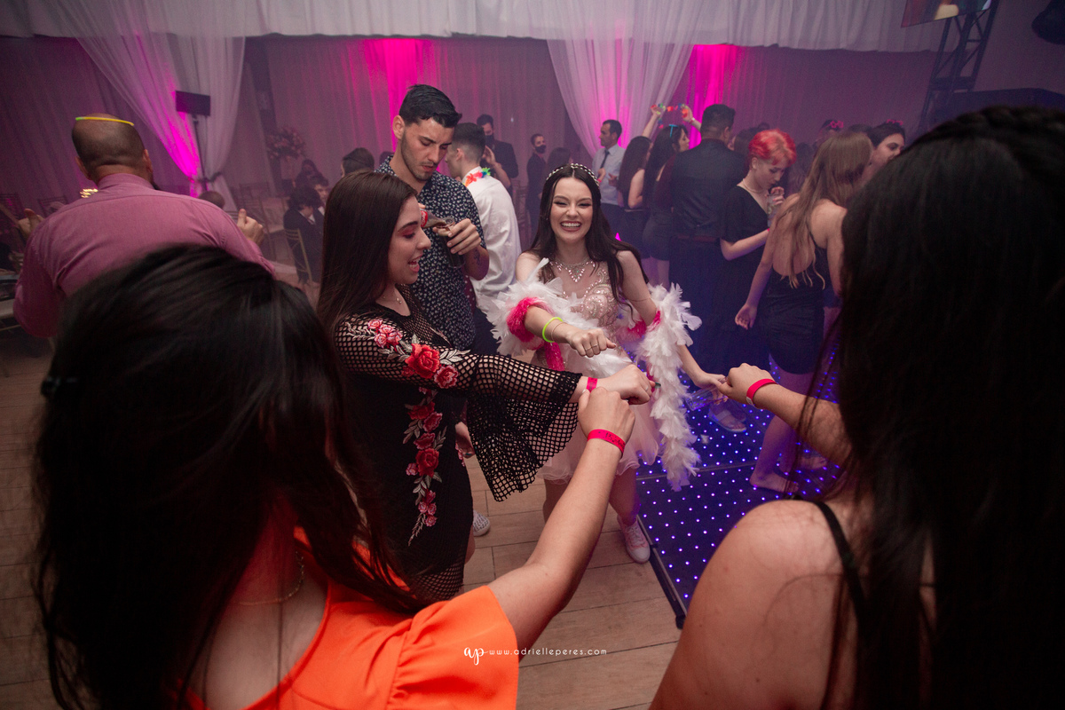 fotografia de 15, debutante, festa de 15, vestido, fotos de 15 anos, book dos 15, brinde, balada, making ok, mareblu, forquilhinhas, criciuma, ararangua