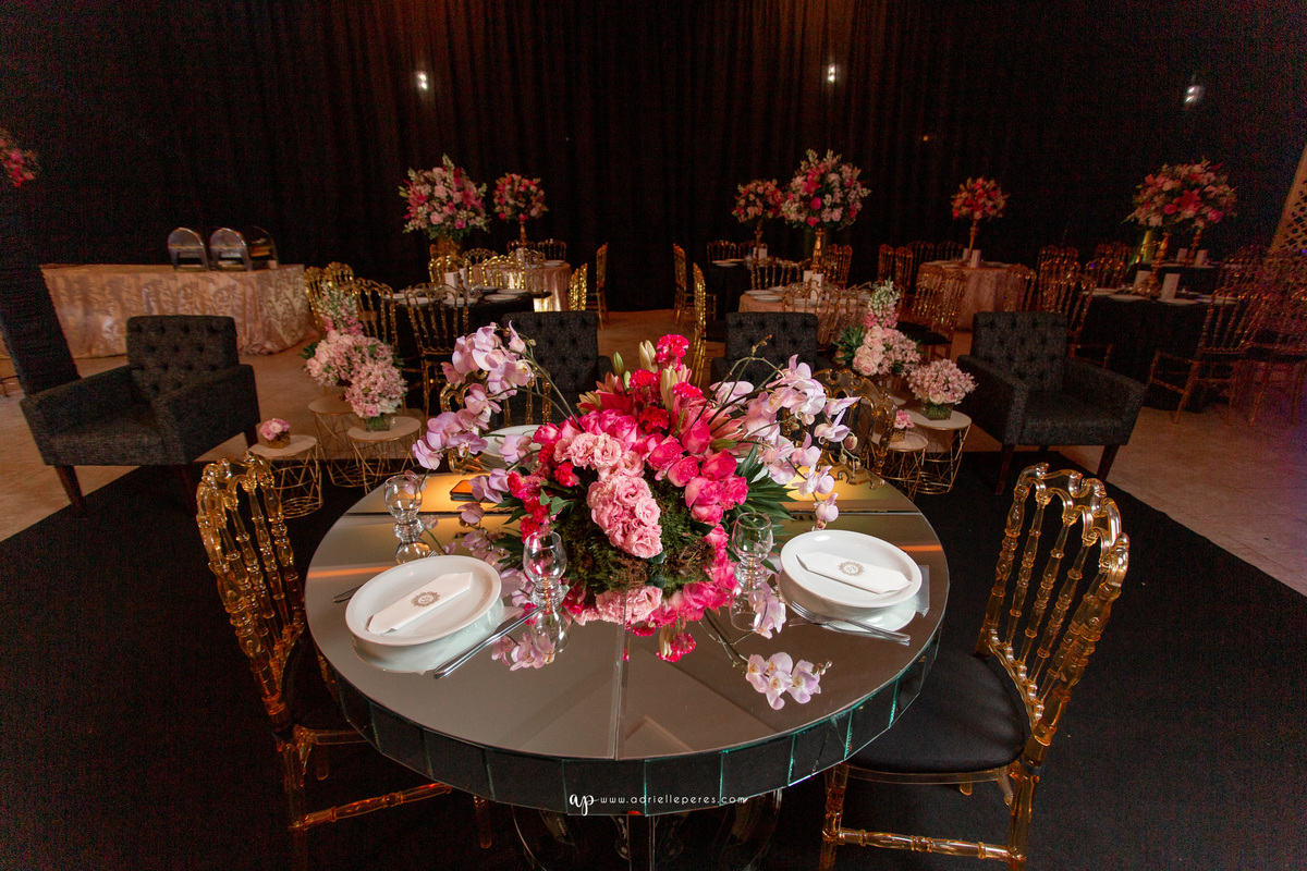 festa de irmãs gemeas, fotografia de 15, debutante, festa de 15, vestido, fotos de 15 anos, book dos 15, brinde, balada, making ok,  Centro de eventos Parque das Águas Sombrio/SC, forquilhinhas, criciuma, ararangua