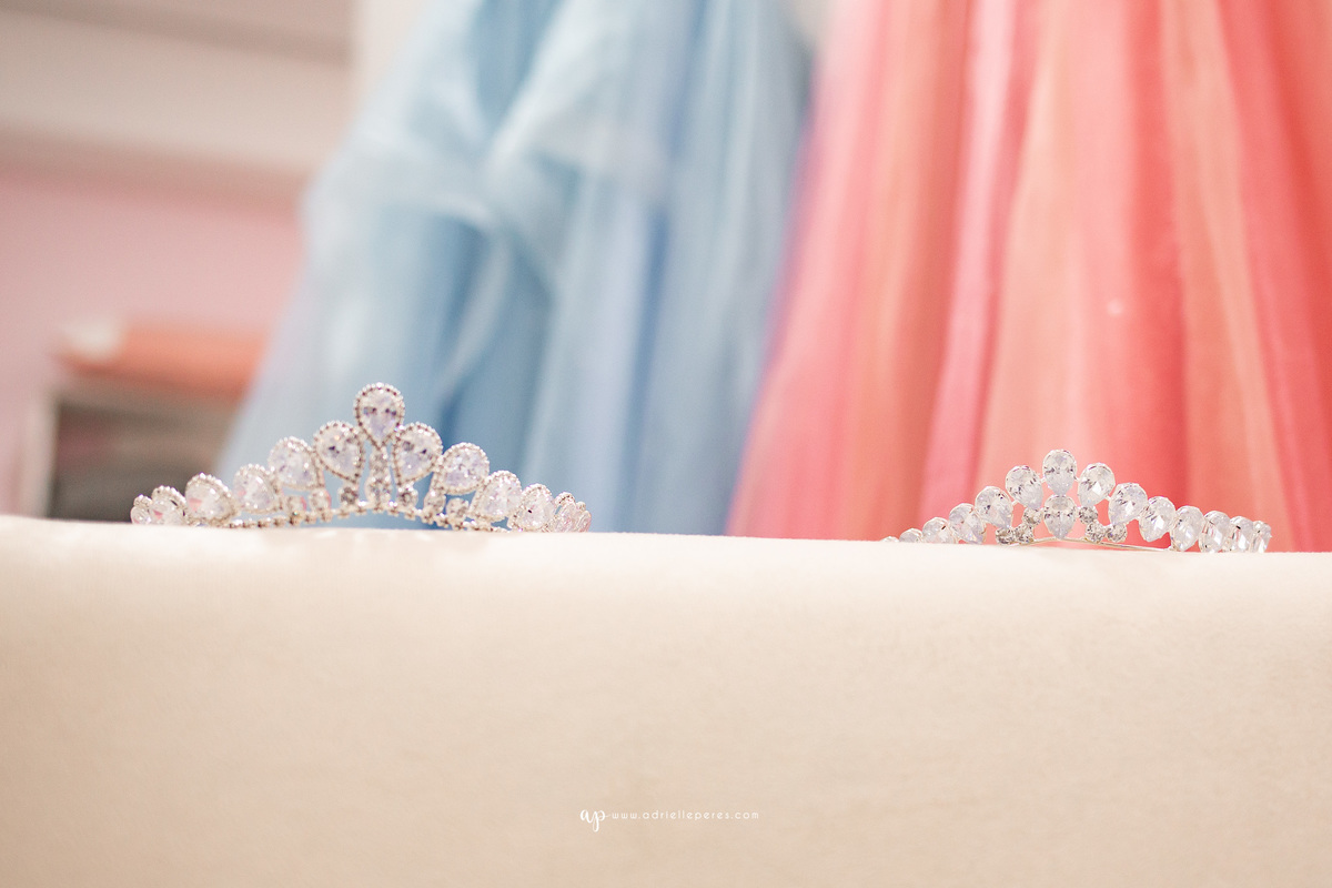 festa de irmãs gemeas, fotografia de 15, debutante, festa de 15, vestido, fotos de 15 anos, book dos 15, brinde, balada, making ok,  Centro de eventos Parque das Águas Sombrio/SC, forquilhinhas, criciuma, ararangua