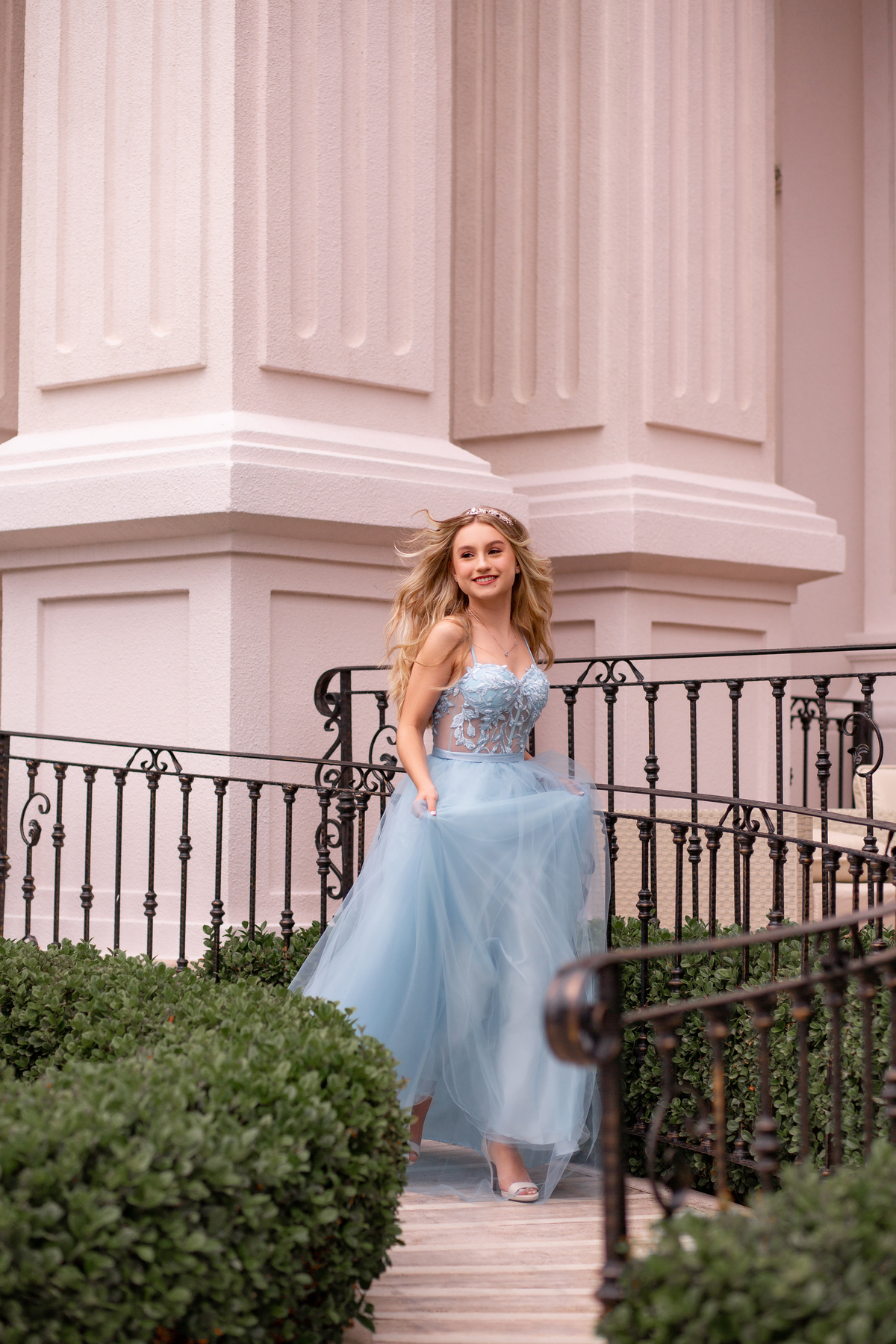 fotos profissionais de 15 quinze anos em Balneario Camboriu. Book-dos-15-anos-ensaio-debutante-quinze-anos-balneario-camboriu-santa-catarina-ararangua-roda-gigante-bc-cafe-look-praia-vestido-de-princesa-fotografa-fotos-instagram-festa-dos-quinze-ensaio