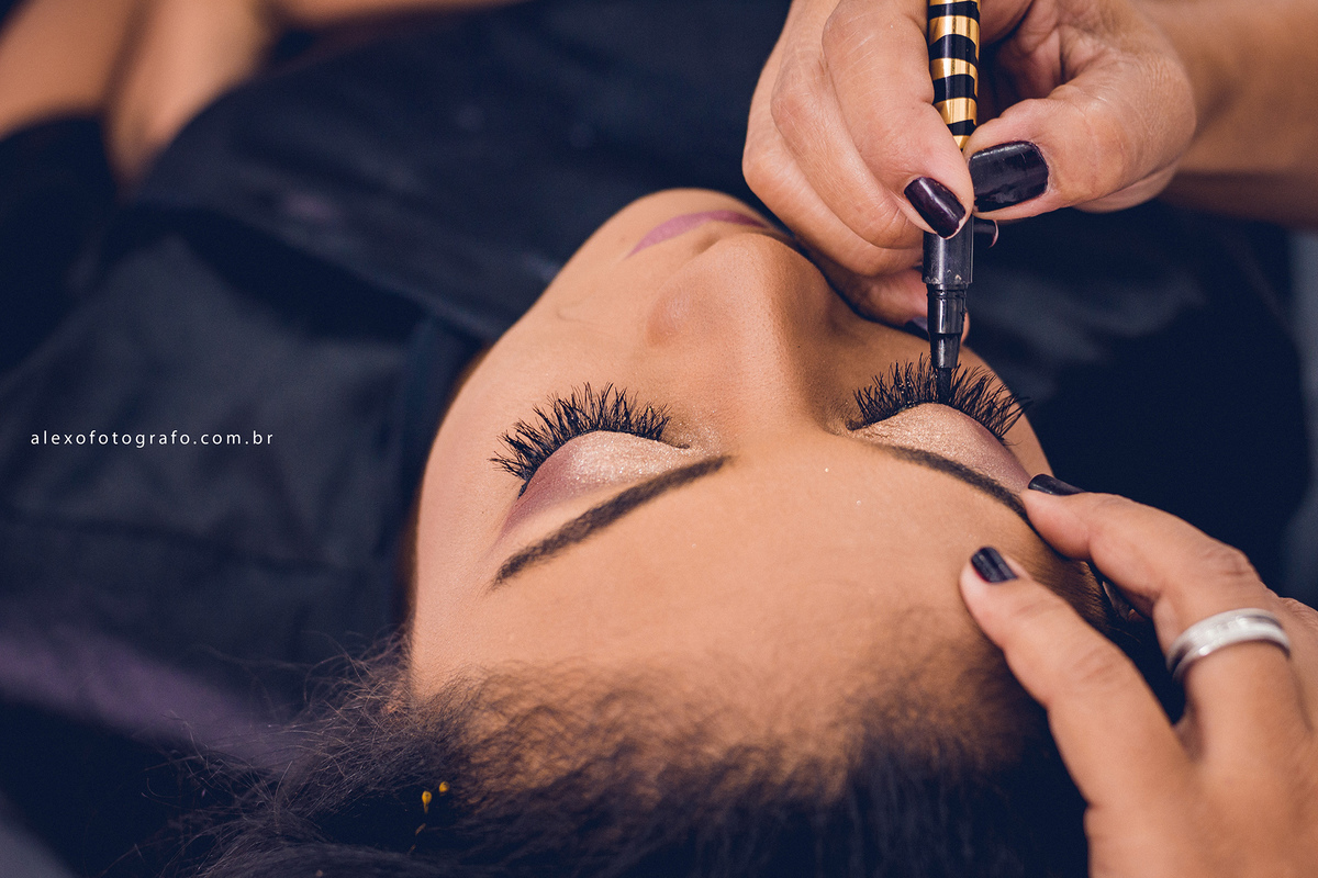 Casamento de Brísila e Thiago no Rica Festa Buffet em Juazeiro, com making of e cerimônia, muitas fotos lindas e um casal fofo. Fotografia de casal, ensaios e casamento por Alex Oliveira, fotografo de casamento em Petrolina e Vale do São Francisco.