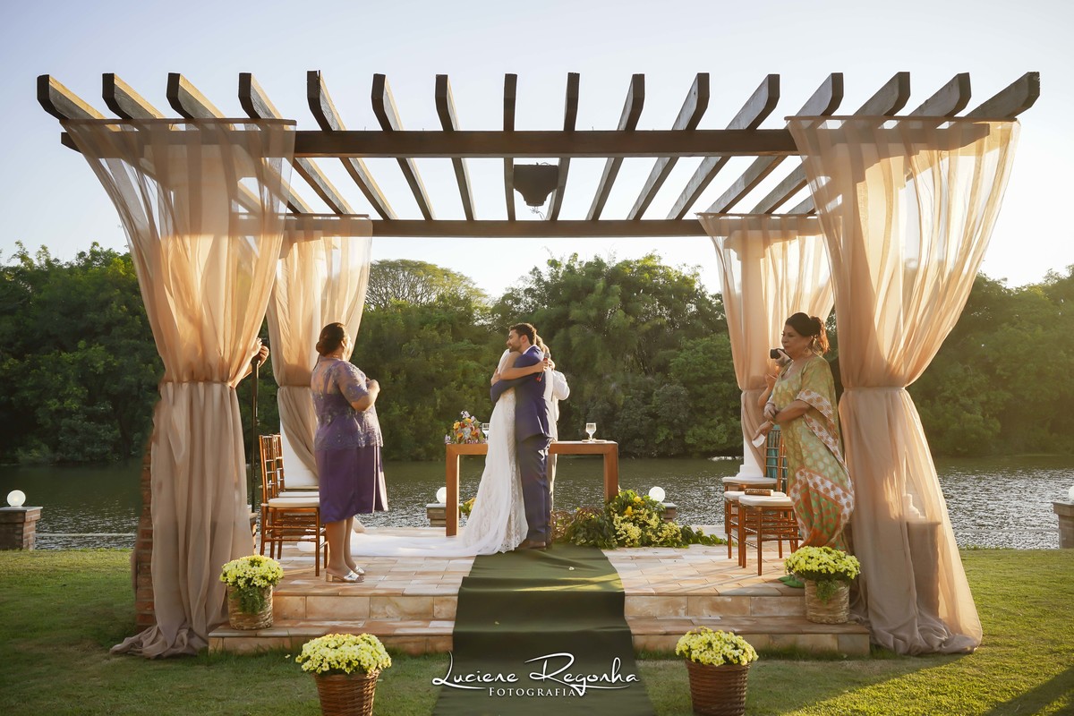 casamento no por do sol