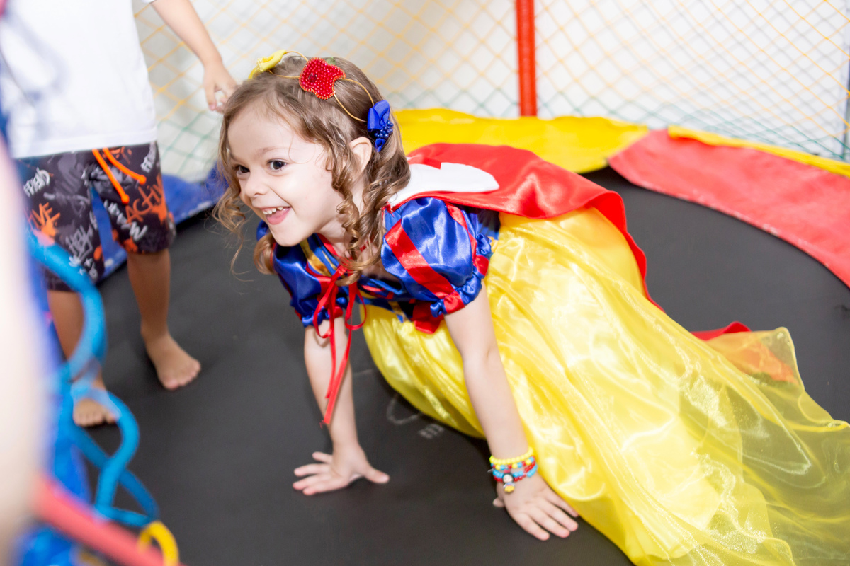 festa infantil uberlandia
smash the cake uberlandia
fotografos uberlandia
estudio fotografico uberlandia
fotografa uberlandia
studio fotografico uberlandia
ensaio branca de neve
fotografia infantil uberlandia
fotografo de gestante uberlandia
cny
