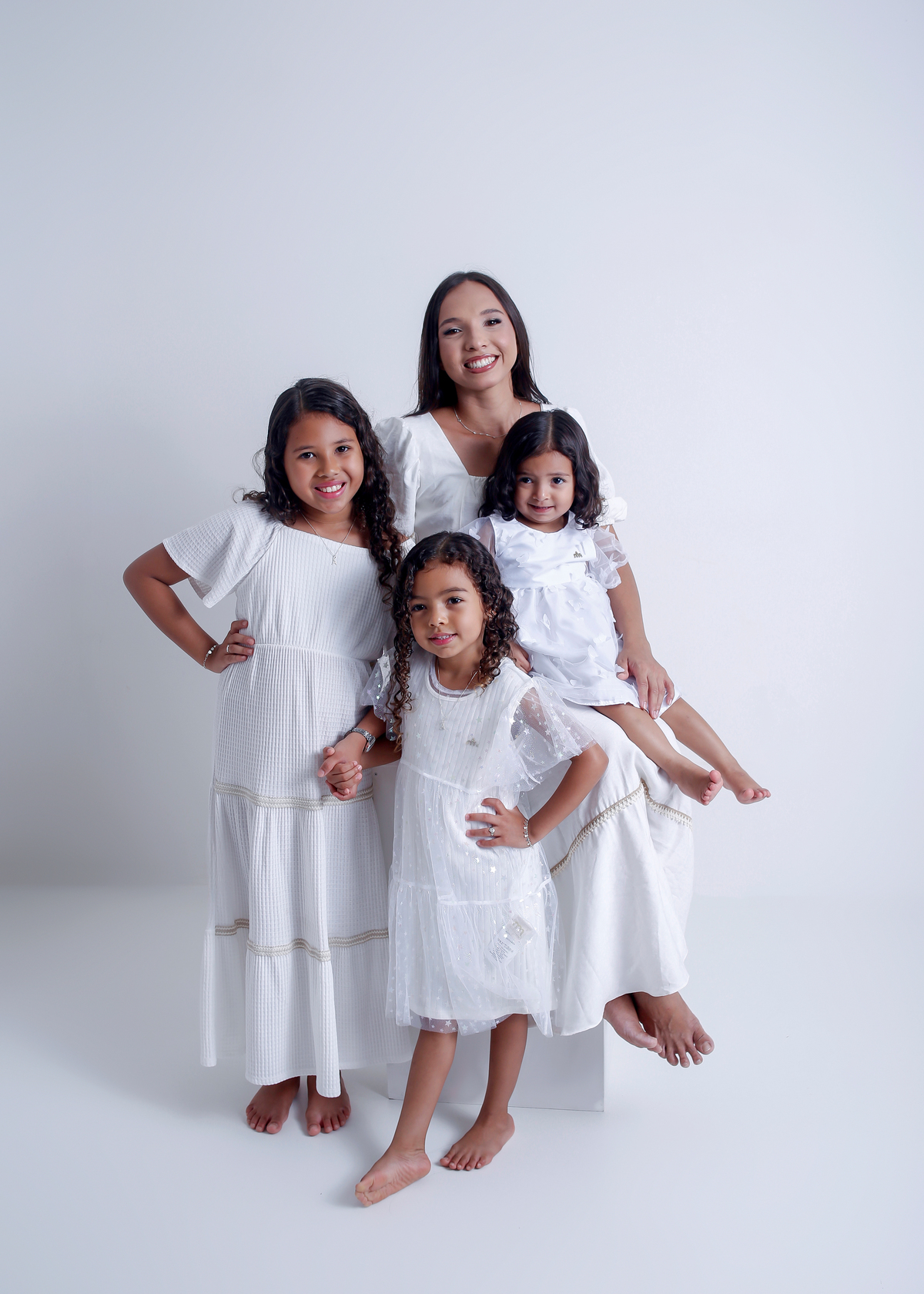 ensaio familia em estudio uberlandia
ensaio familia uberlandia
fotografa de familia uberlandia
estudio fotografico uberlandia
fotografa em uberlandia
ensaio infantil uberlandia
fotografia de bebes uberlandia
fotografia de gestantes uberlandia
sdf