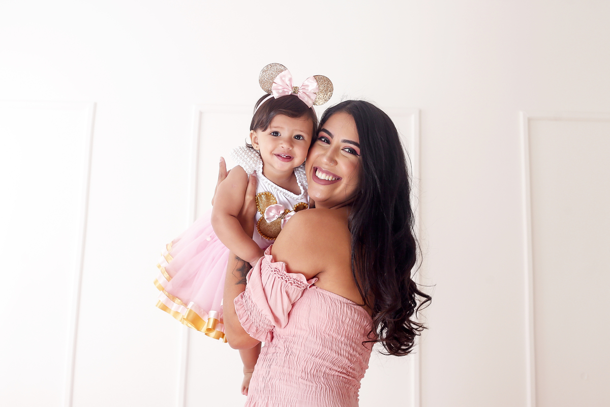 enxoval bebê Uberlândia 
ensaio infantil 
smash the cake 
estúdio fotográfico Uberlândia 
stúdio fotográfico Uberlândia 
festa infantil 
fotográfos Uberlândia 
smash the cake Uberlândia 
fofo ensaio 
ensaio gestante uberlândia
mãe e filha 