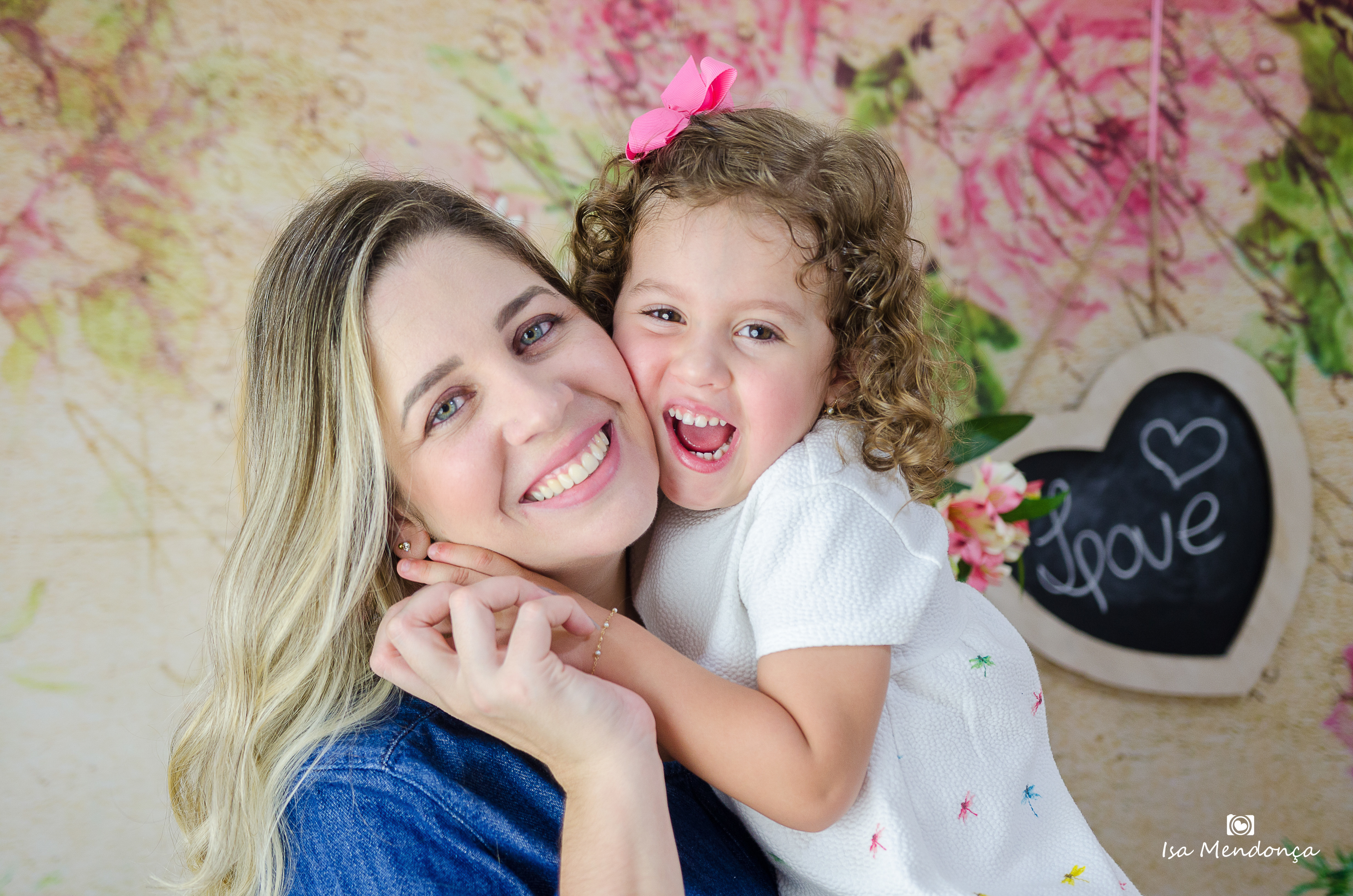 Sobre Isa Mendonça Fotografia, especializada em fotografia newborn, partos, acompanhamentos, gestante Rio Branco - Acre / Maria Isabella Mendonça