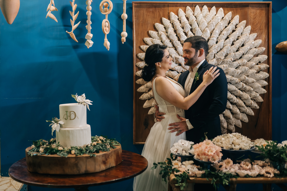 Fotos dos noivos no Bolo em Fernando de Noronha.