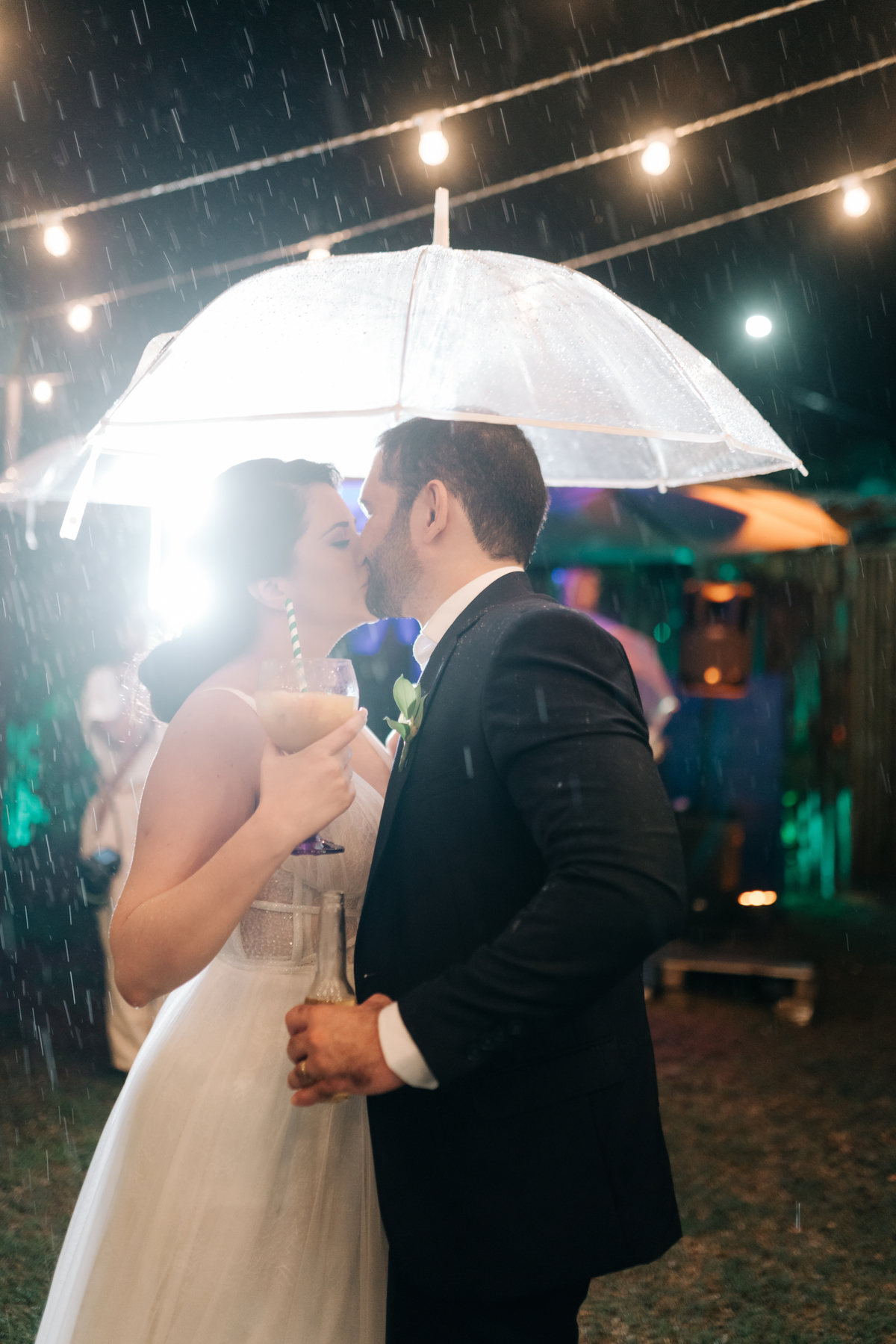 Casamento na chuva em Fernando de Noronha.