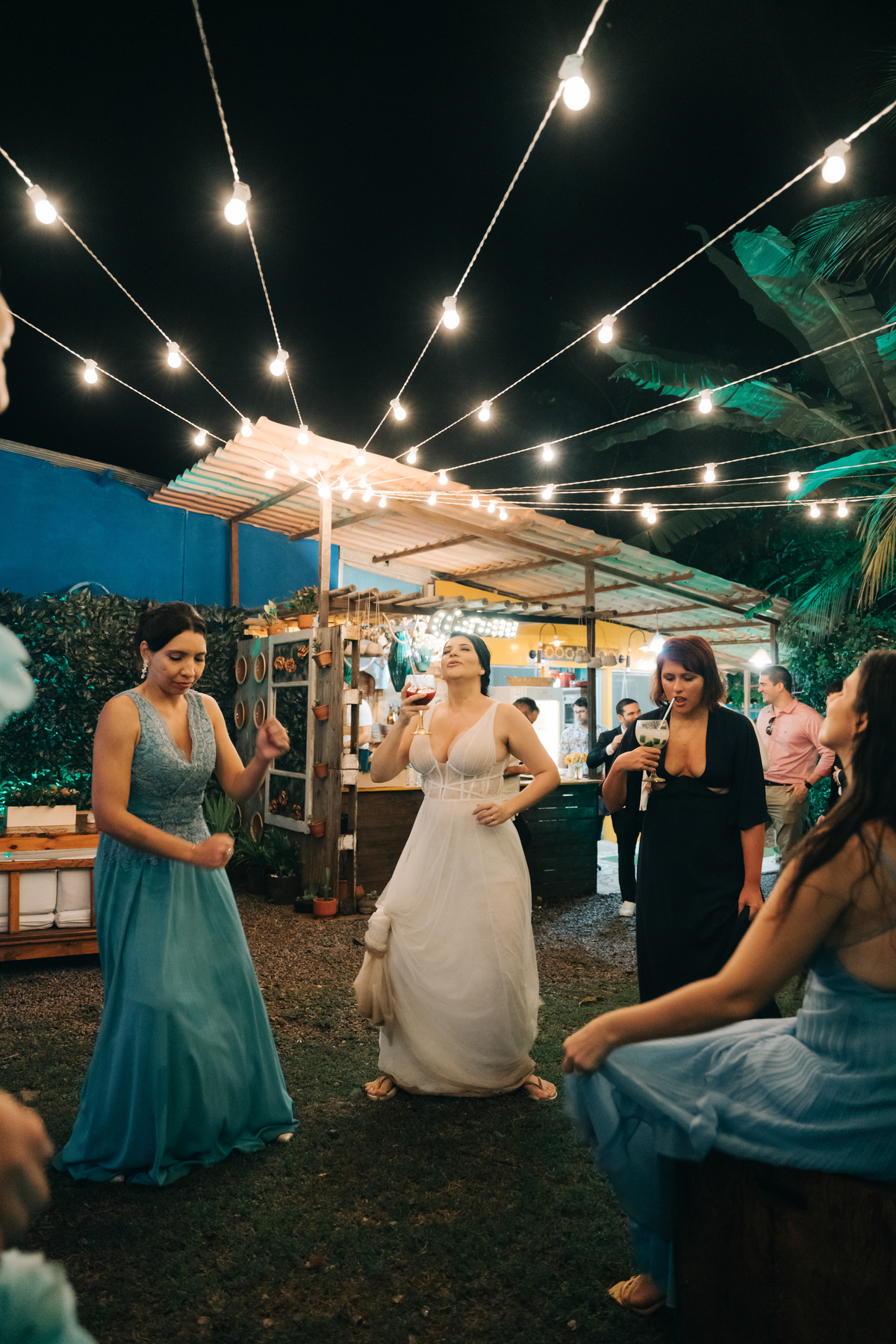Casamento na chuva em Fernando de Noronha.