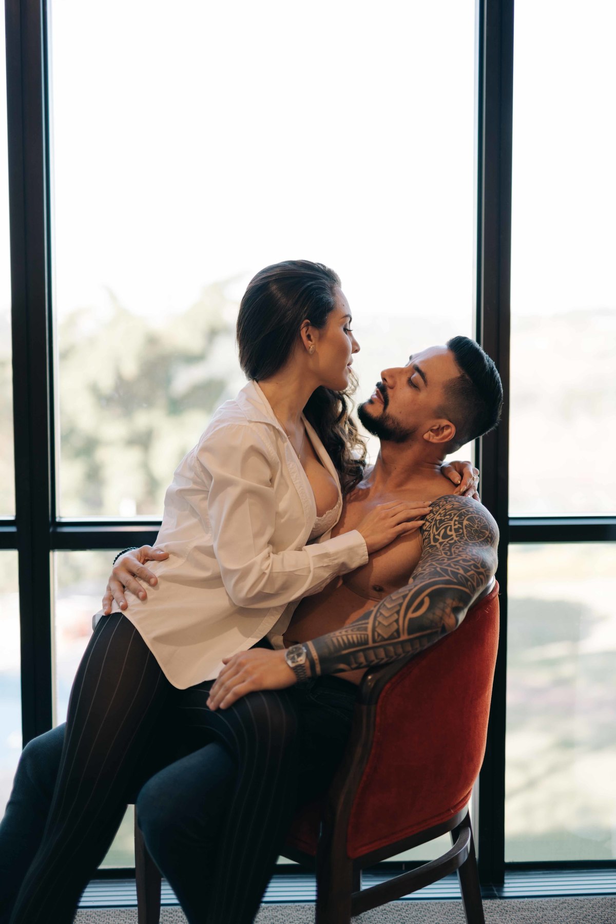 Ensaio pré casamento ousado.