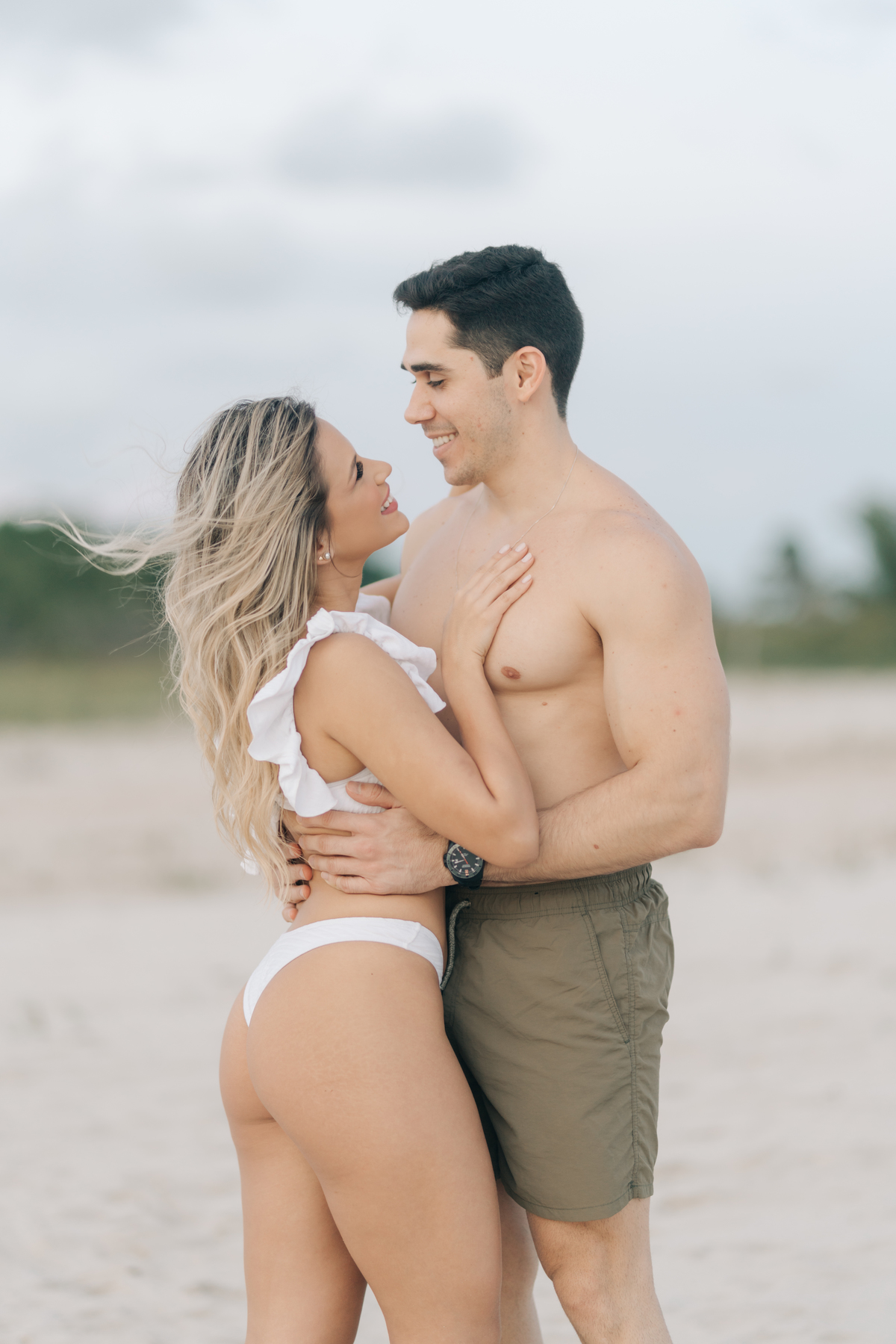 Ensaio pré casamento na praia.