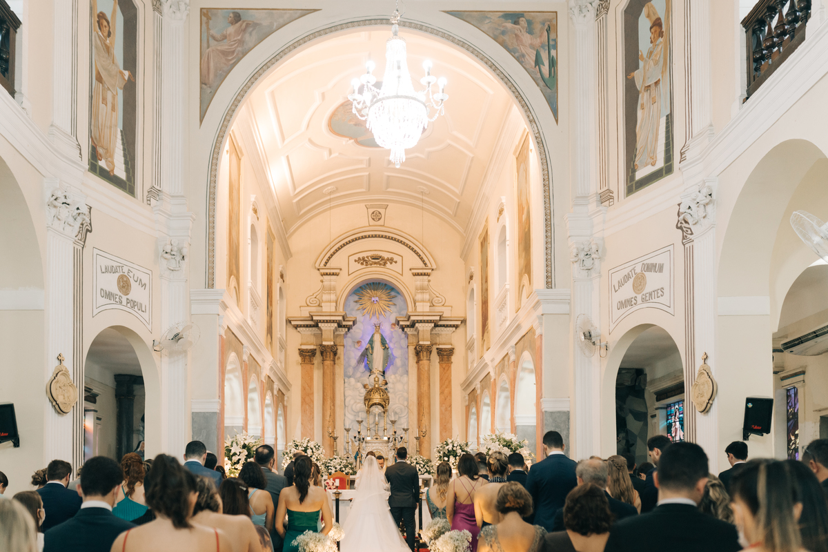 Casamento na igreja.