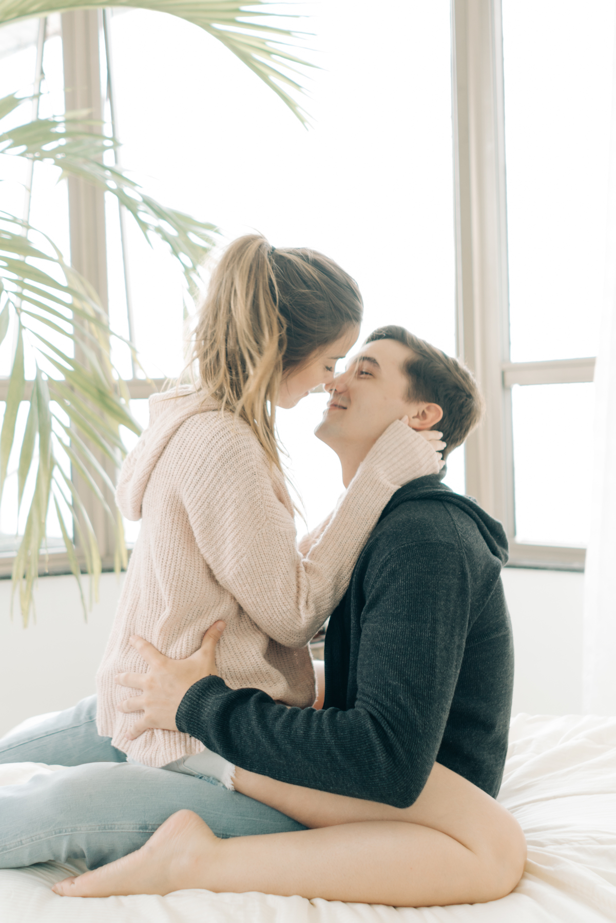 Ensaio de casal em casa.