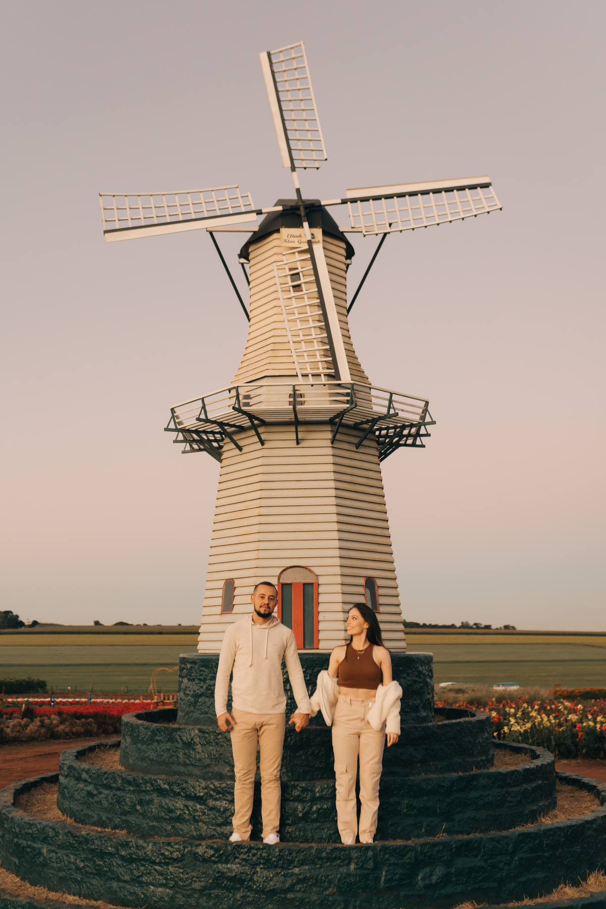 Fotos de casal em Holambra.