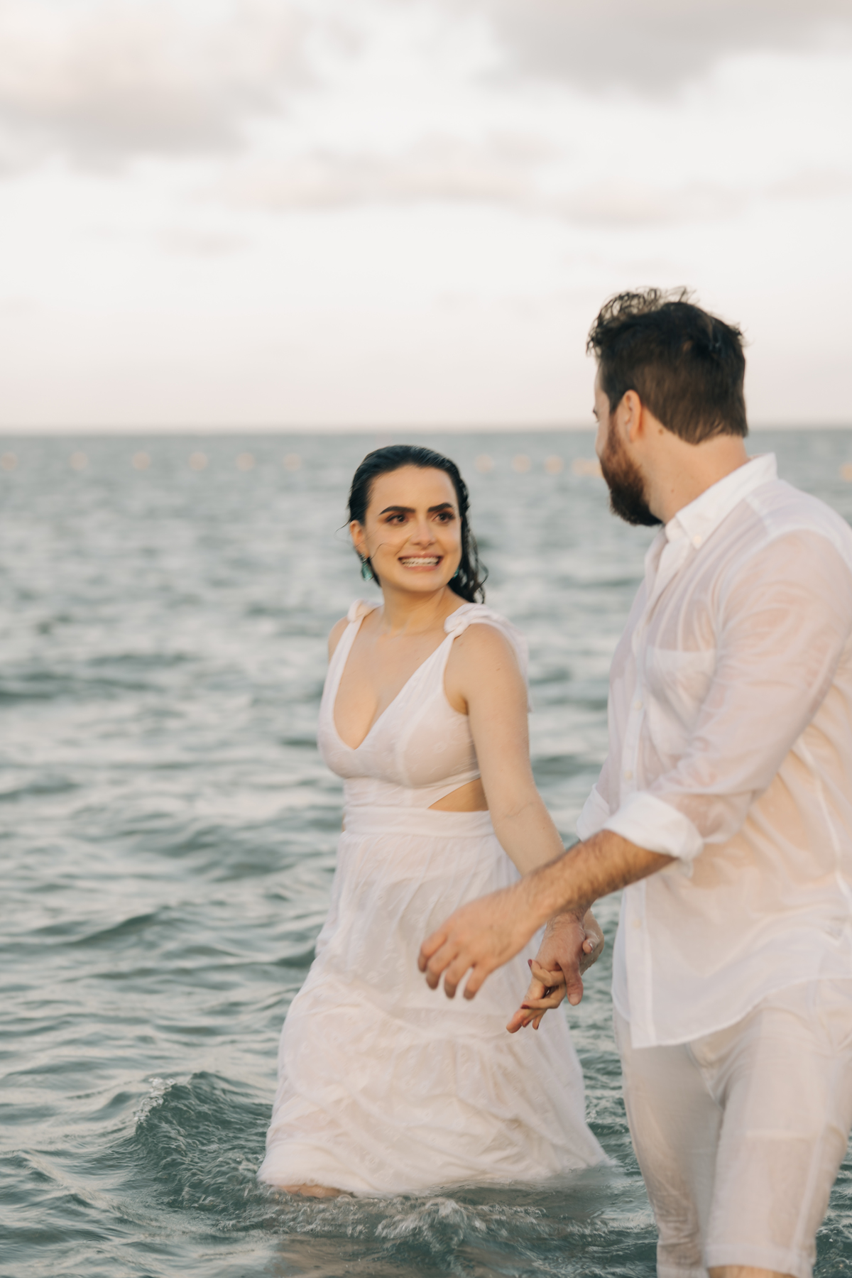 Ensaio pré wedding na praia dos Carneiros.