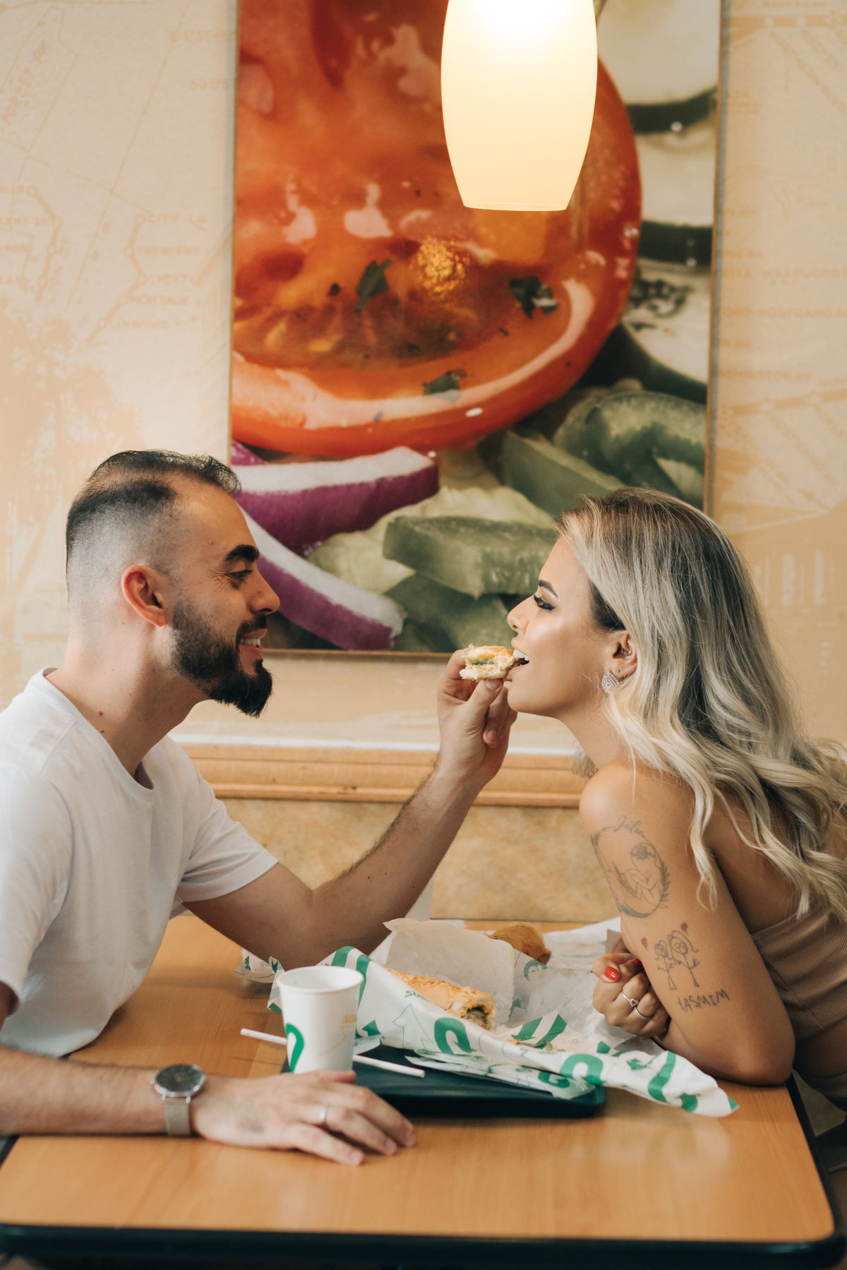 Ensaio de casal na Subway.