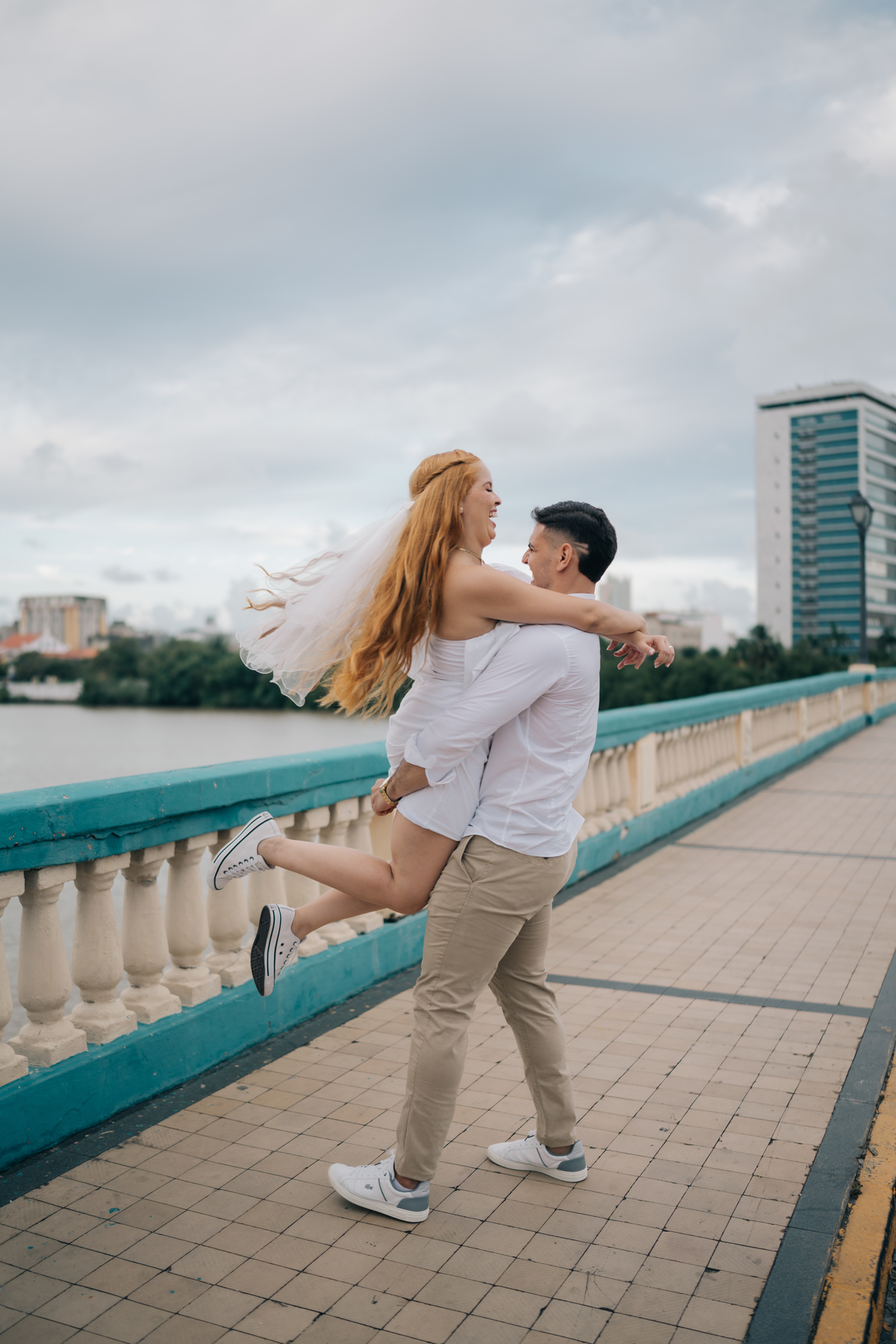 Ensaio de casal no Recife antigo.