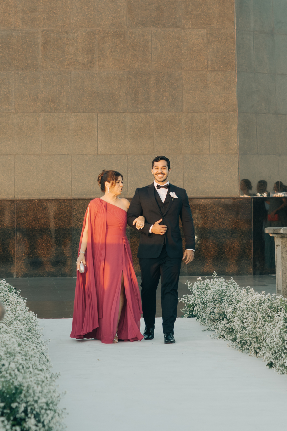 Noivo casando no cristo redentor.