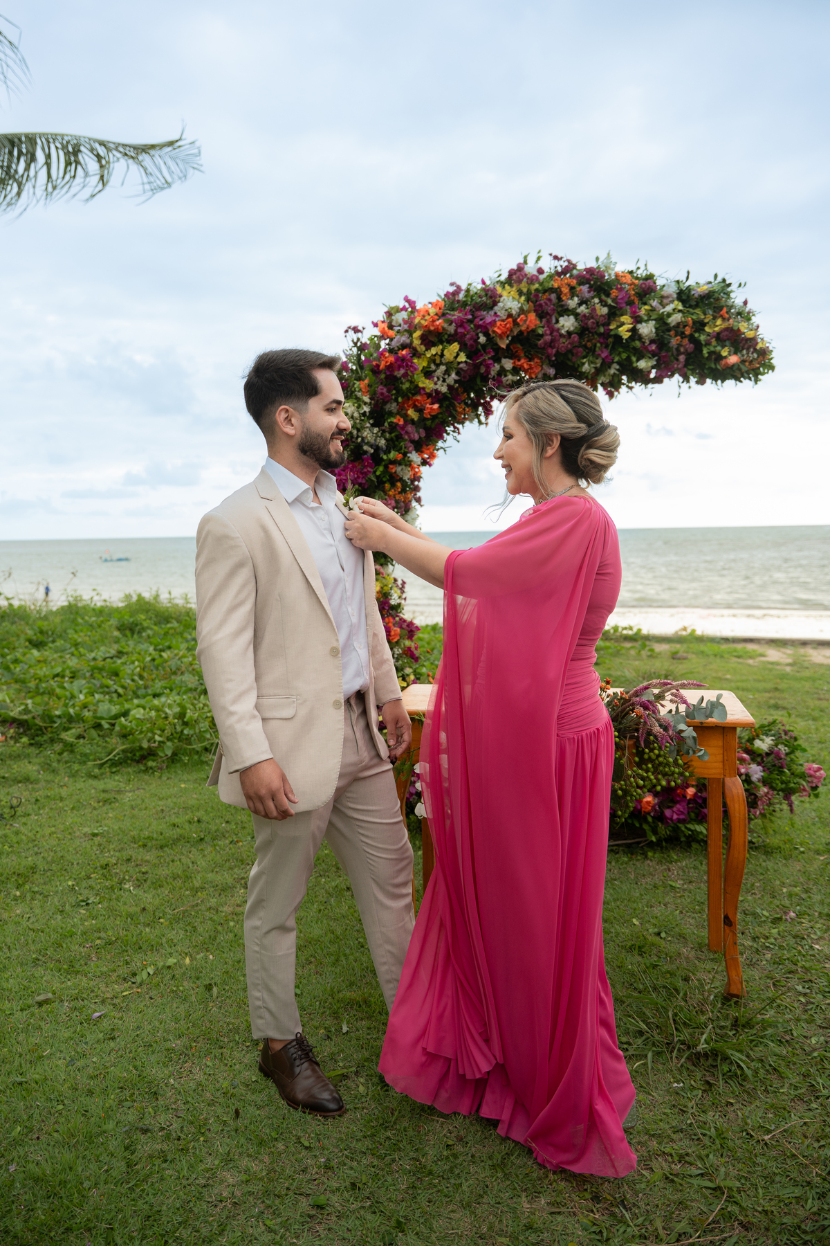 Casamento na praia de Tamandaré.