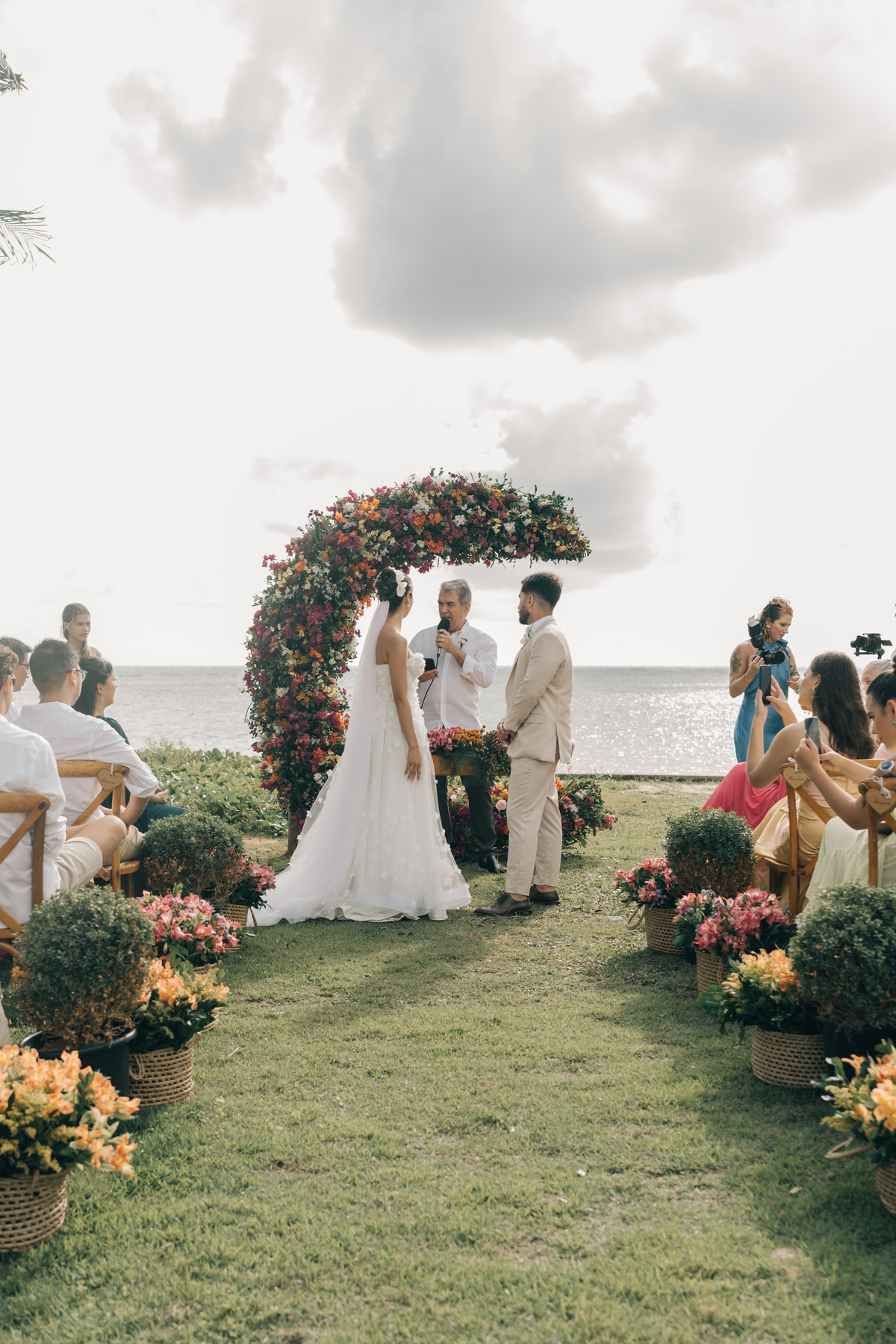 Casamento na praia de Tamandaré.