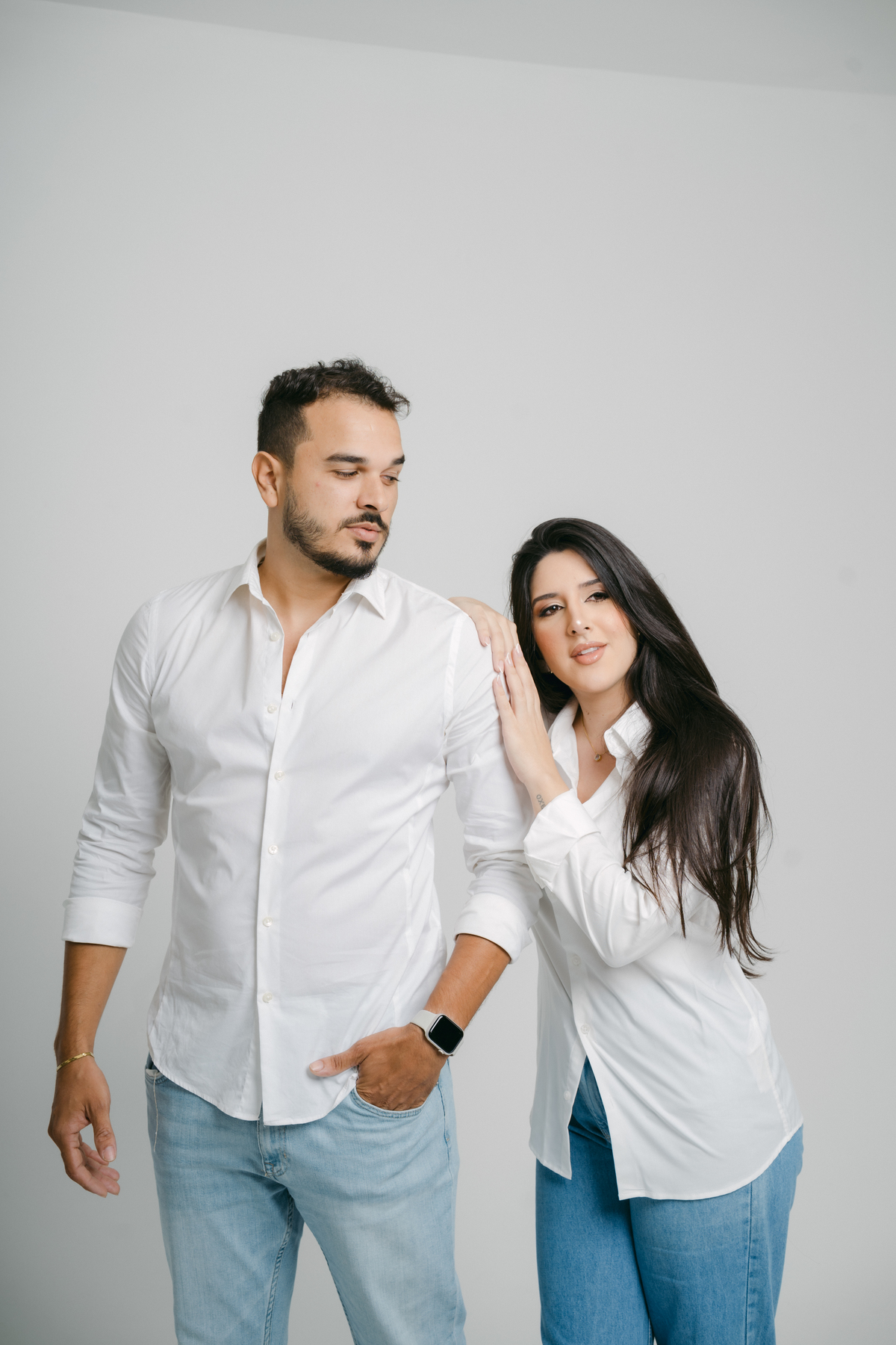 Ensaio de casal no estúdio.