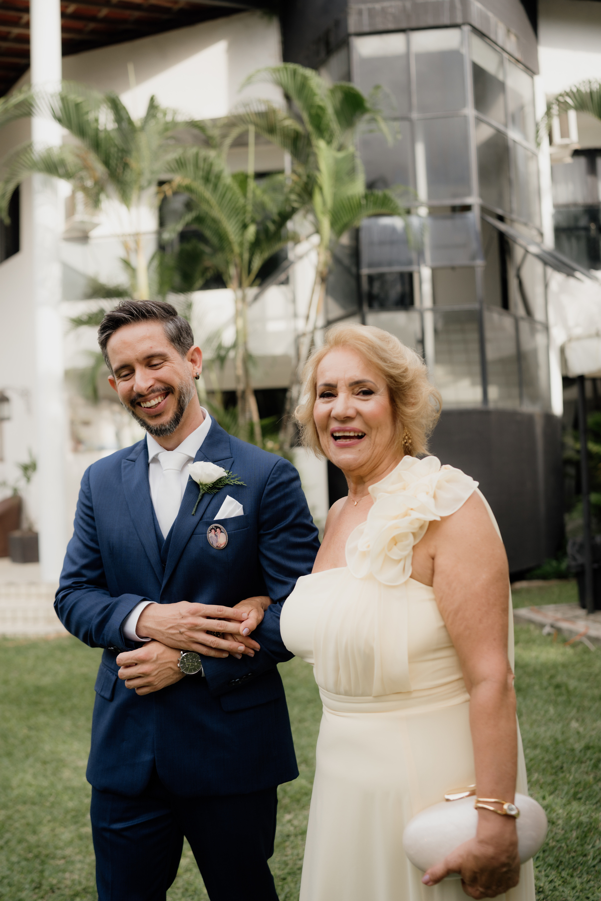 Noivo esperando a noiva..