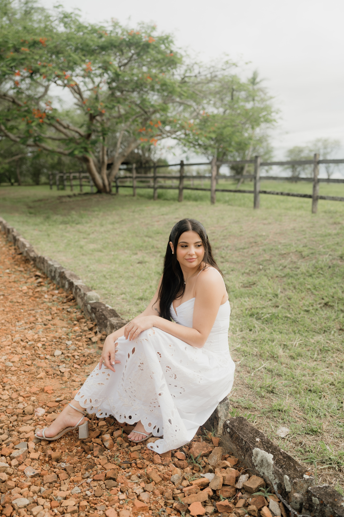 Ensaio pré wedding no por do sol.