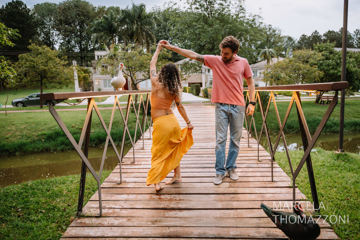 quem dança seus males espanta