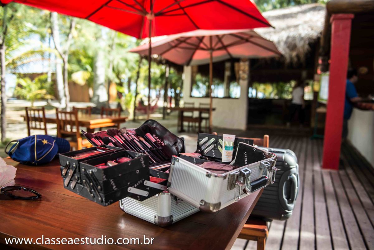 Foi maravilhoso passar o dia com este casal na linda praia de Carneiros em Pernambuco.

Carlos e Fabiana parabéns pelas lindas fotos, sem esquecer da participação especial da cachorrinha Tina que se revelou uma verdadeira estrela nas 
