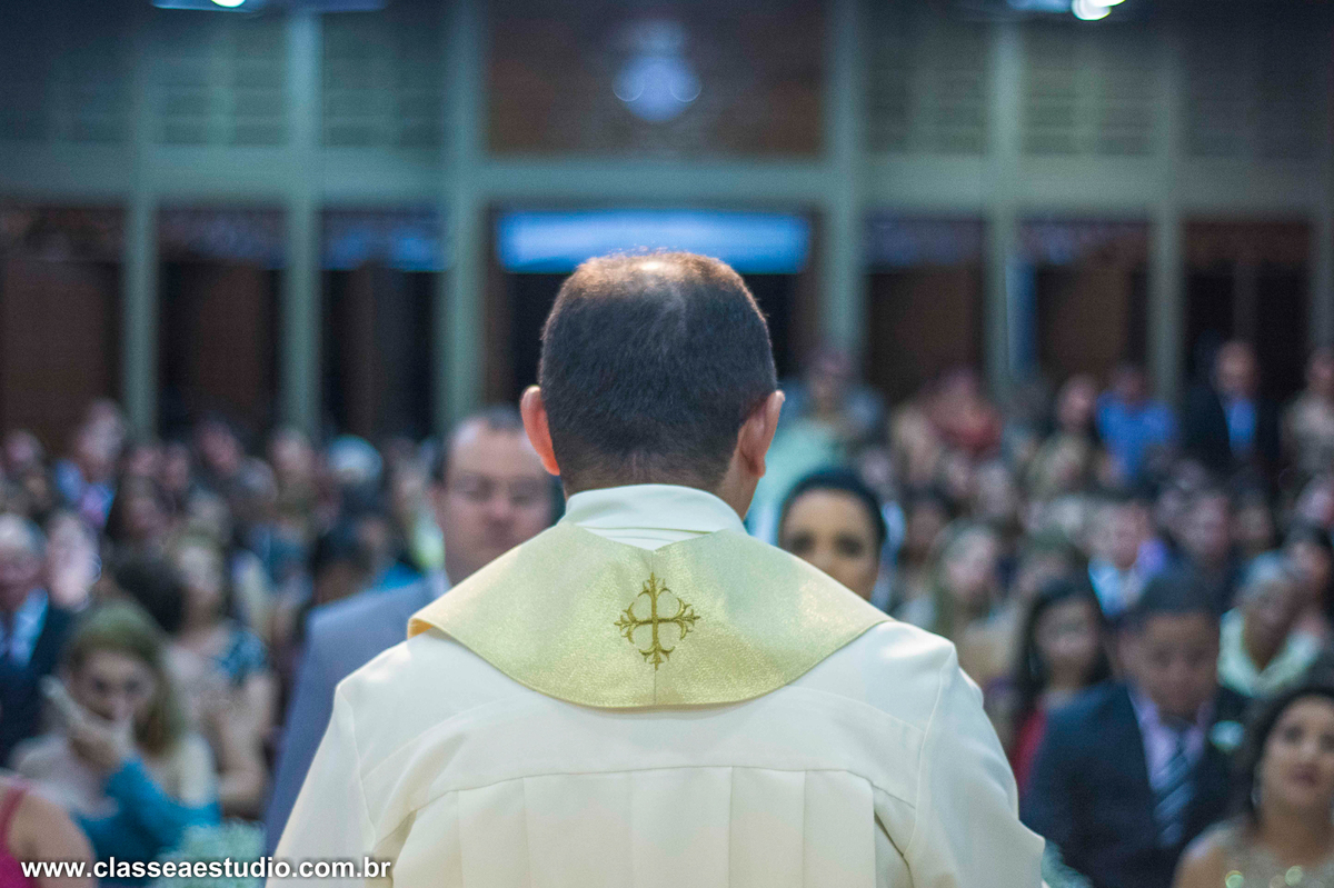 Foi lindo participar do casamento de Carlos e Fabiana.
Um casamento tão cheio de emoções e um casal muito querido.
Fizemos o making off no hotel Nobile na avenida boa viagem, a cerimonia foi realizada na linda e tradicional igreja dos
