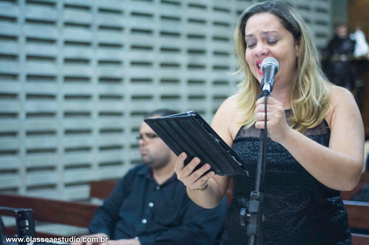 Foi lindo participar do casamento de Carlos e Fabiana.
Um casamento tão cheio de emoções e um casal muito querido.
Fizemos o making off no hotel Nobile na avenida boa viagem, a cerimonia foi realizada na linda e tradicional igreja dos