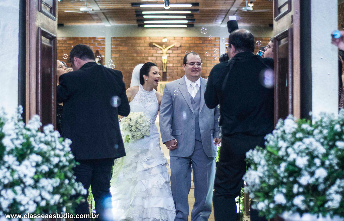Foi lindo participar do casamento de Carlos e Fabiana.
Um casamento tão cheio de emoções e um casal muito querido.
Fizemos o making off no hotel Nobile na avenida boa viagem, a cerimonia foi realizada na linda e tradicional igreja dos