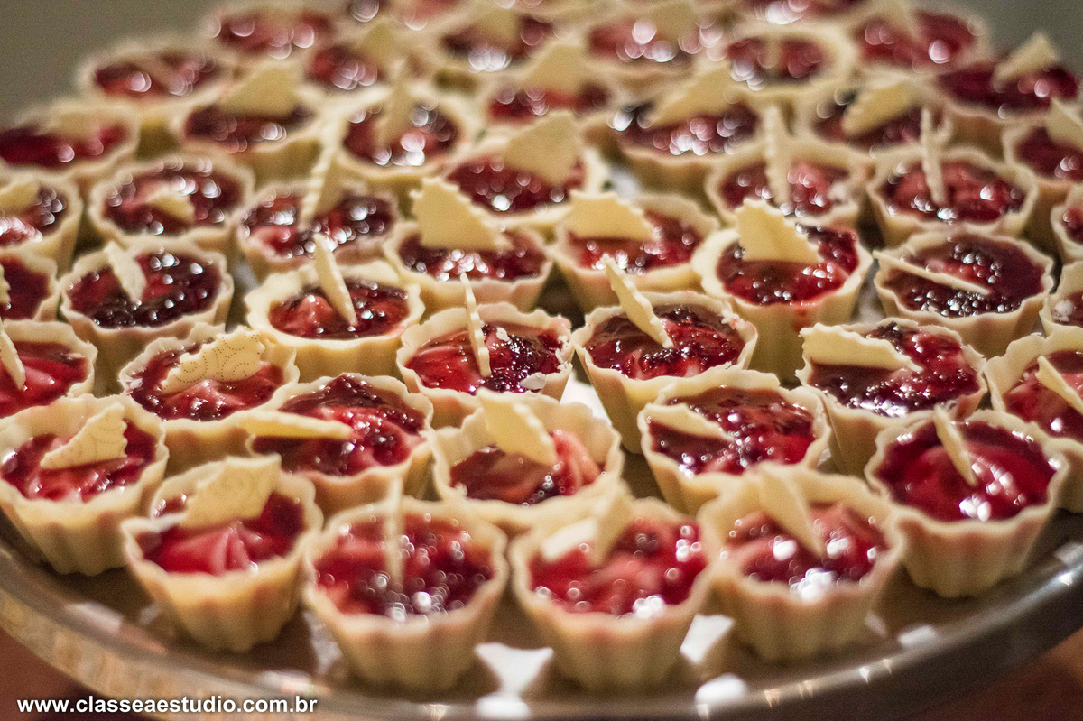 Foi lindo participar do casamento de Carlos e Fabiana.
Um casamento tão cheio de emoções e um casal muito querido.
Fizemos o making off no hotel Nobile na avenida boa viagem, a cerimonia foi realizada na linda e tradicional igreja dos