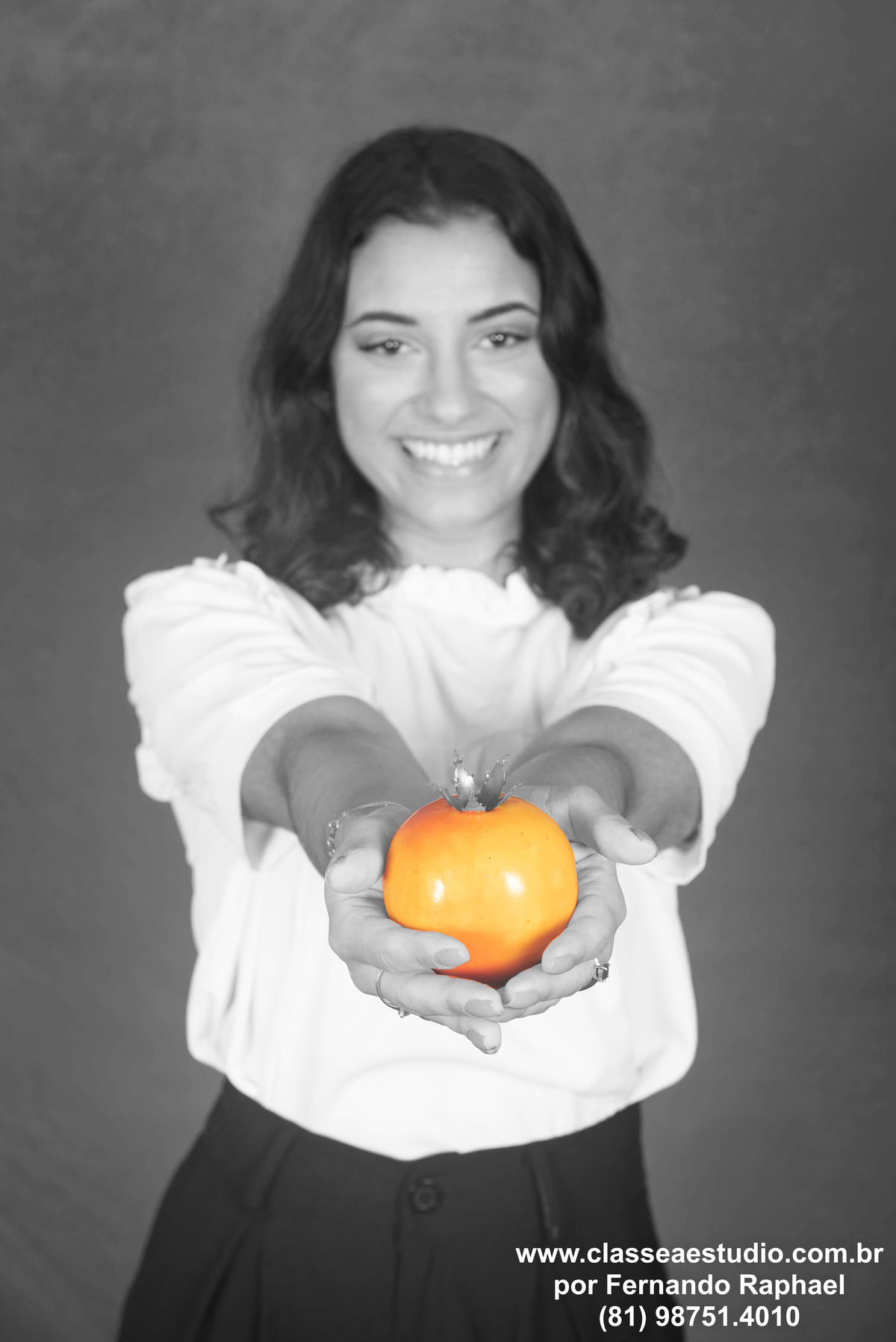 Fotos de formandos no estúdio fotográfico.