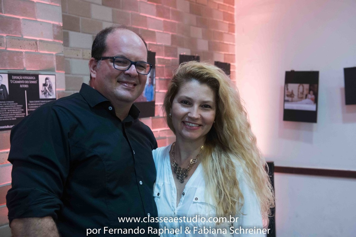 Os fotografos: fotografo Fernando Raphael e fotografa Fabiana Schreiner