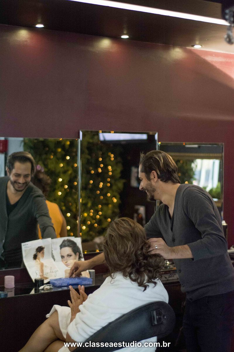 casamento de Marisa e Paulo, making off no salão Mauro Frazão, cerimonia e recepção no buffet Barrozo Ana Paula Goes, Fernando Raphael, Fabiana Schreiner, Classe A Estúdio, Cerimonial: Ruth Braun
vestido Lucy Botelho