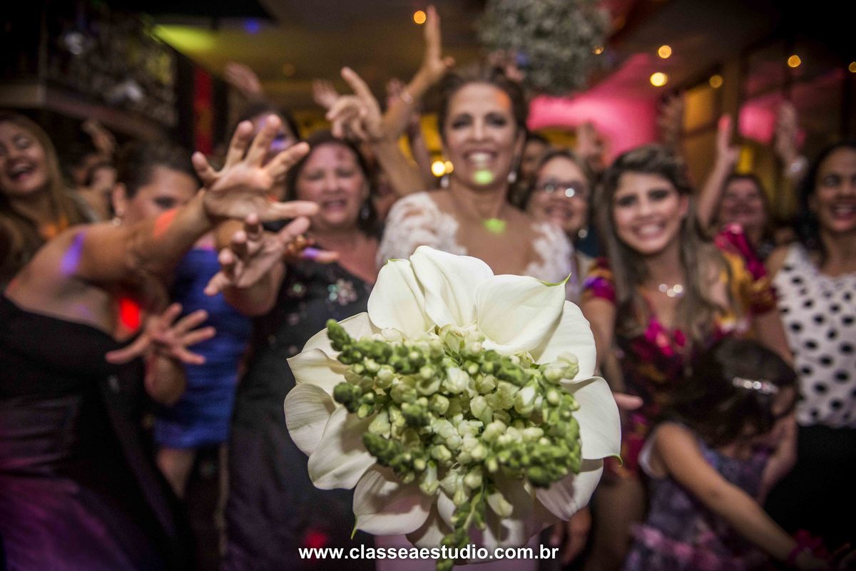 Classe A Estudio Fotografico; casamento; casamentos e eventos; cerimonial ruth braun, clip de casamento; estudio fotografico; fernando raphael estudio fotografico; filmagem de casamento; foto e filmagem de casamento; foto e video de casamento; foto e vide