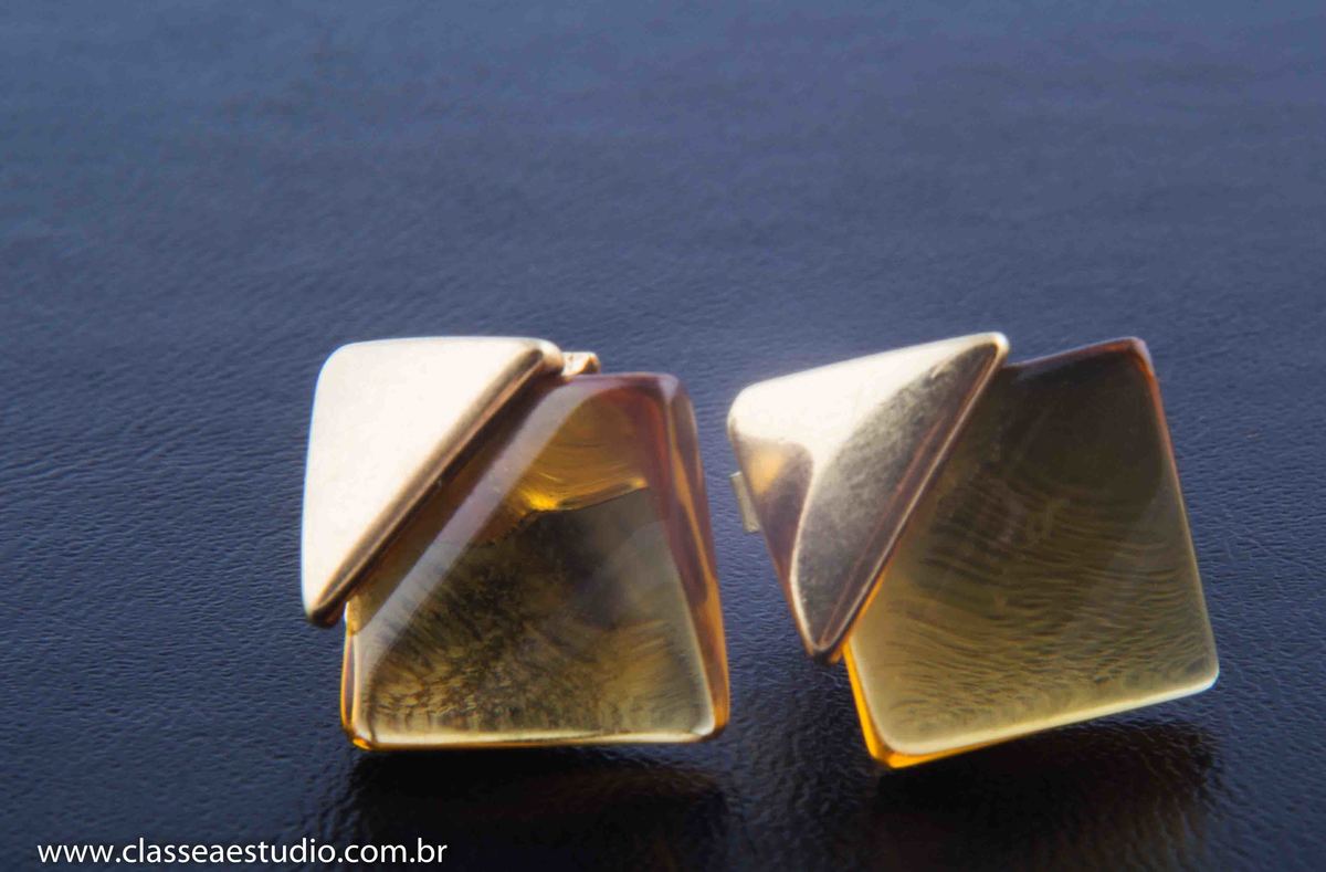 fotos publicitárias para campanhas de agências de publicidade.
Estúdio fotográfico e vídeo profissional, catálogos, look book, editoriais,book fotográfico; vídeo-clips; vídeo profissional; foto